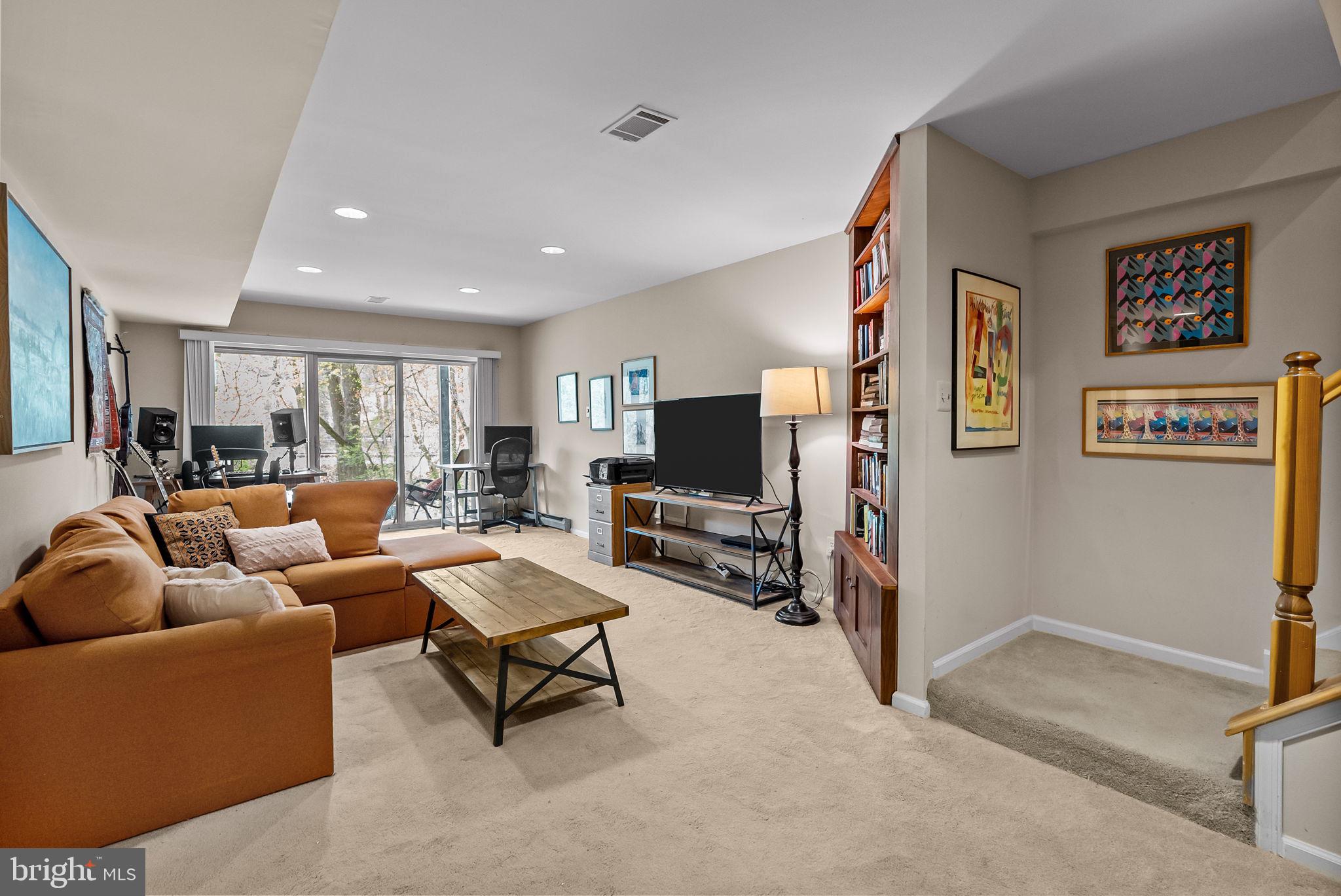 352 RIVER BIRCH CIRCLE 35-2