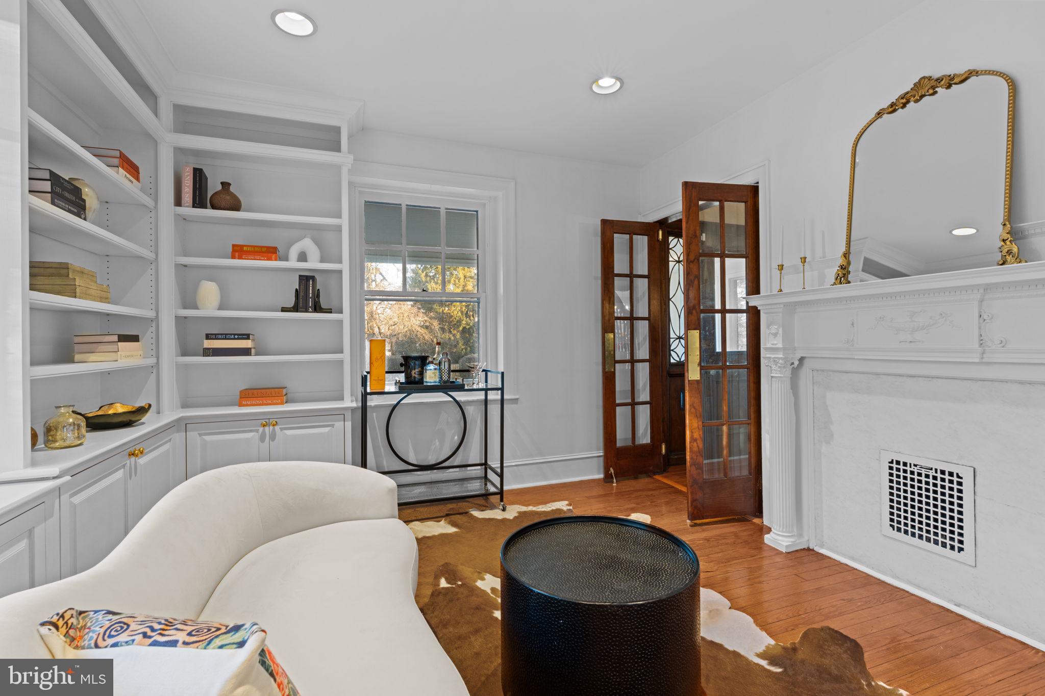 511 E WILLOW GROVE AVENUE