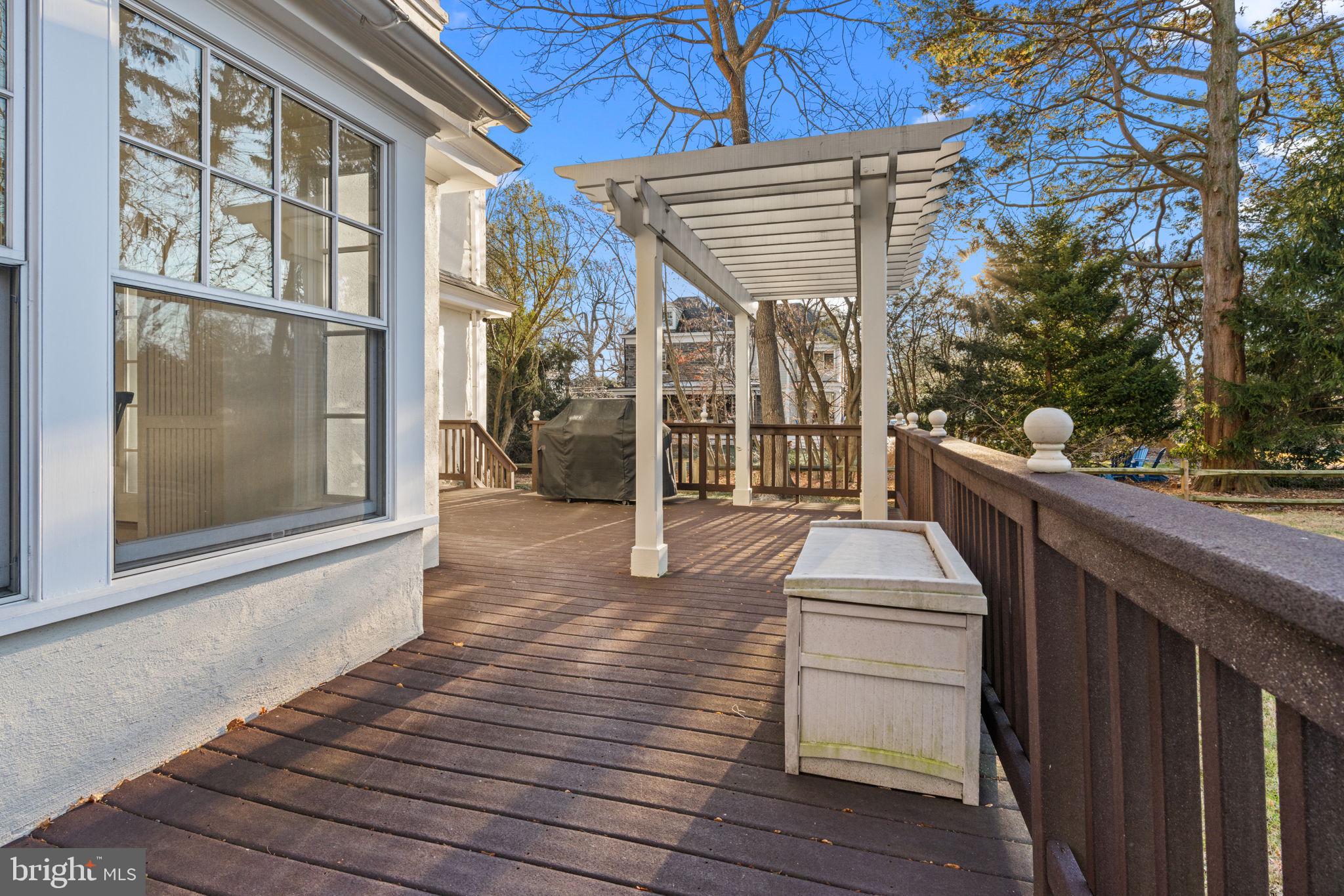 511 E WILLOW GROVE AVENUE