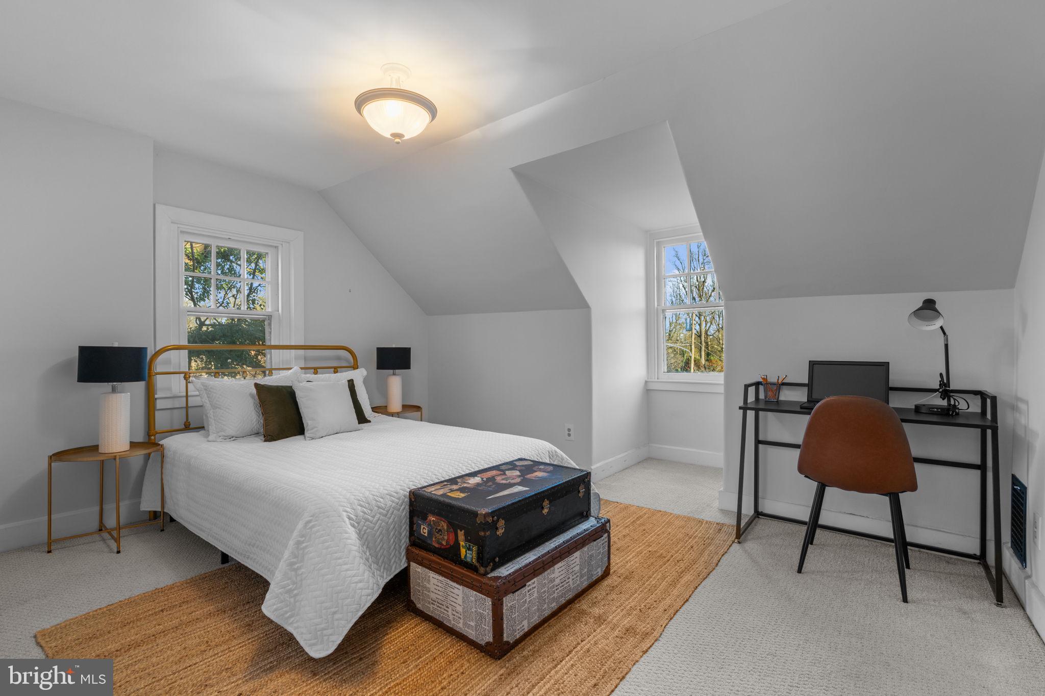 511 E WILLOW GROVE AVENUE