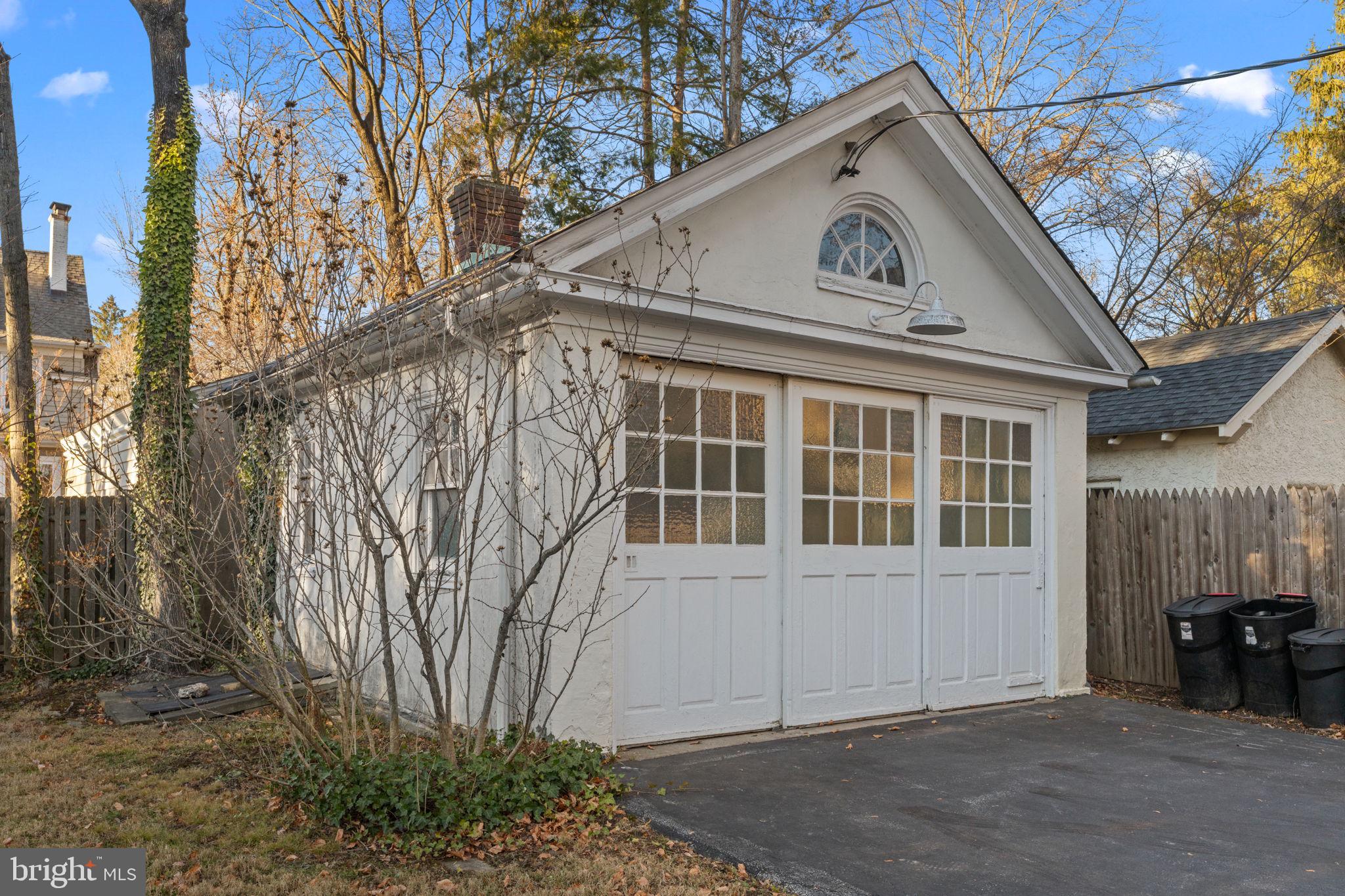 511 E WILLOW GROVE AVENUE