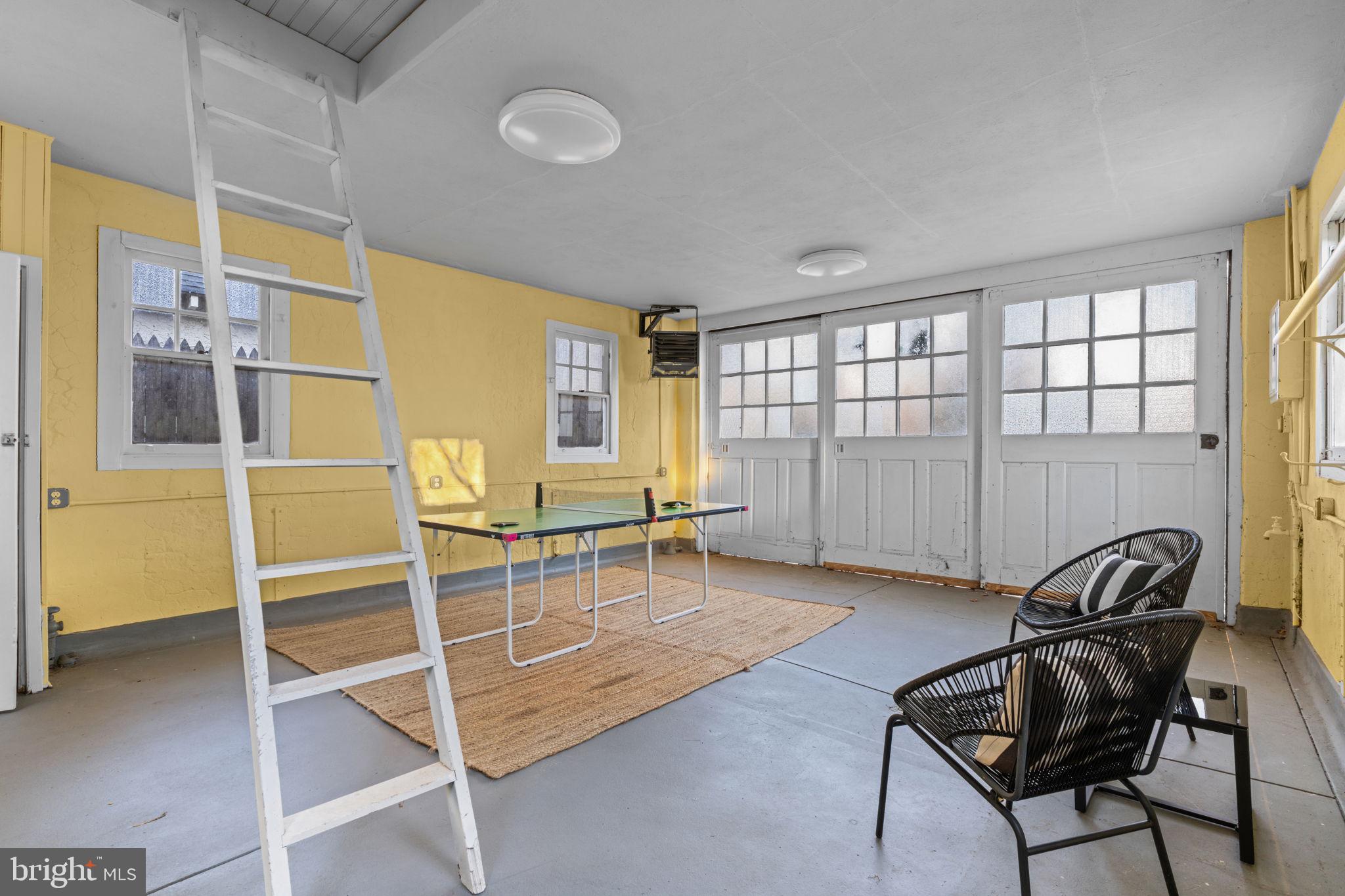 511 E WILLOW GROVE AVENUE