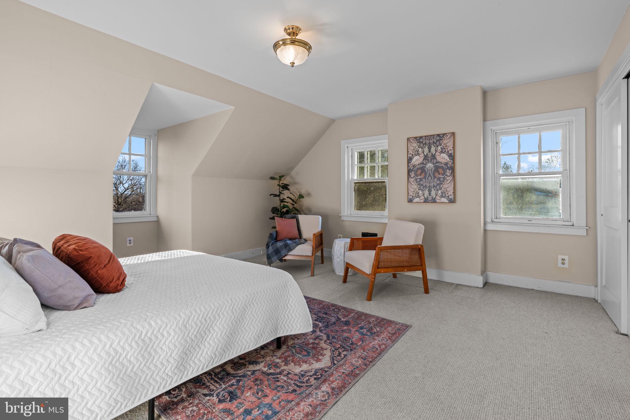 511 E WILLOW GROVE AVENUE