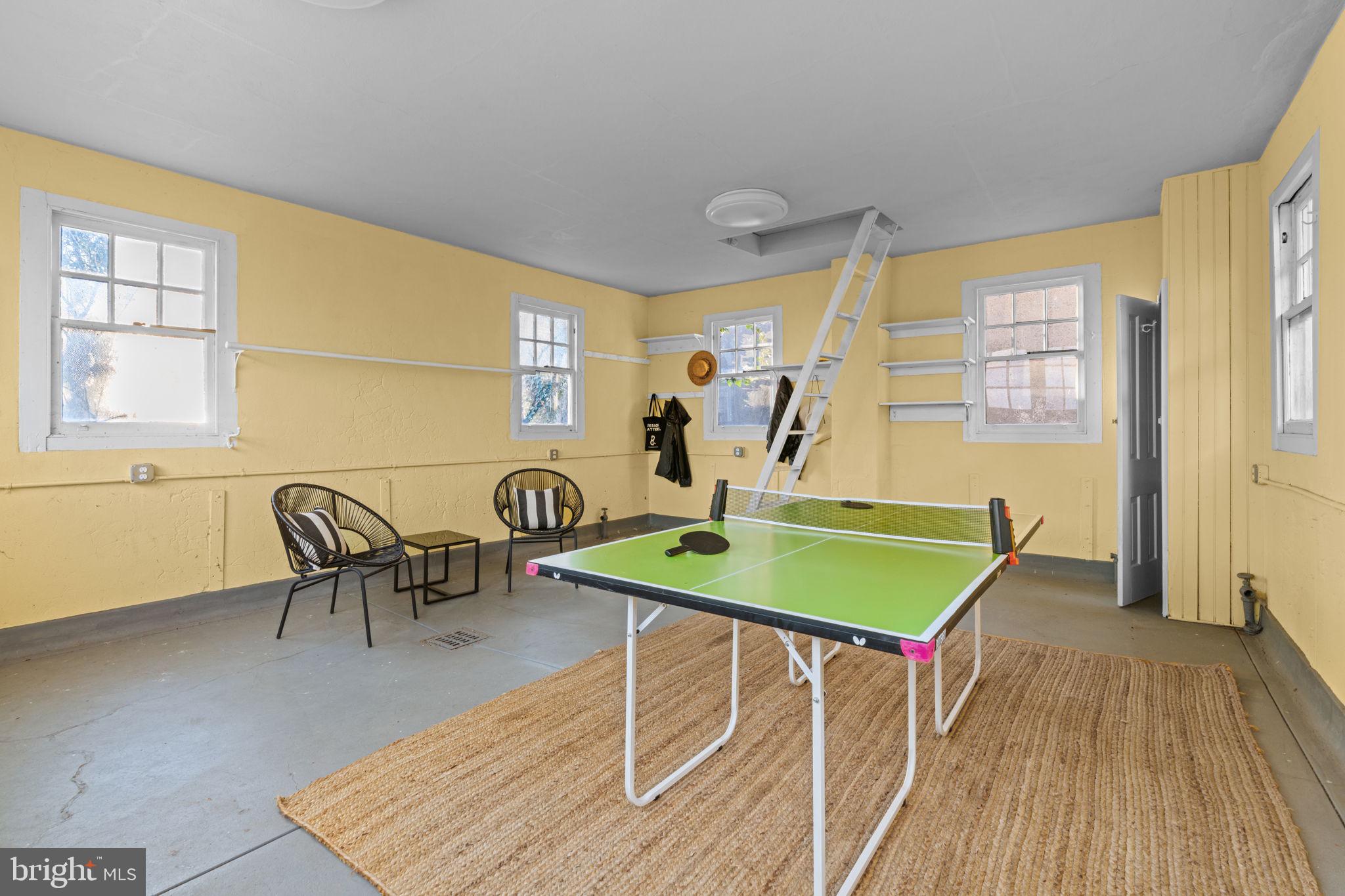 511 E WILLOW GROVE AVENUE