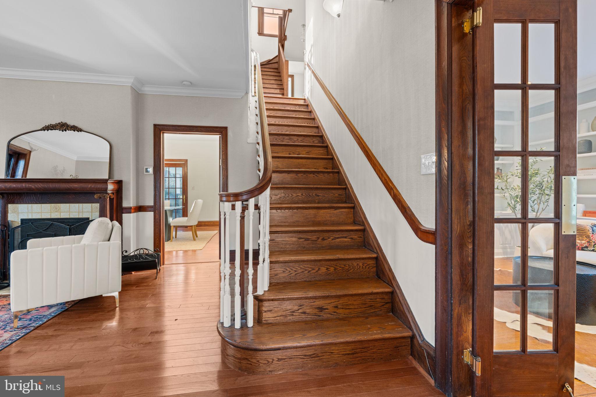 511 E WILLOW GROVE AVENUE