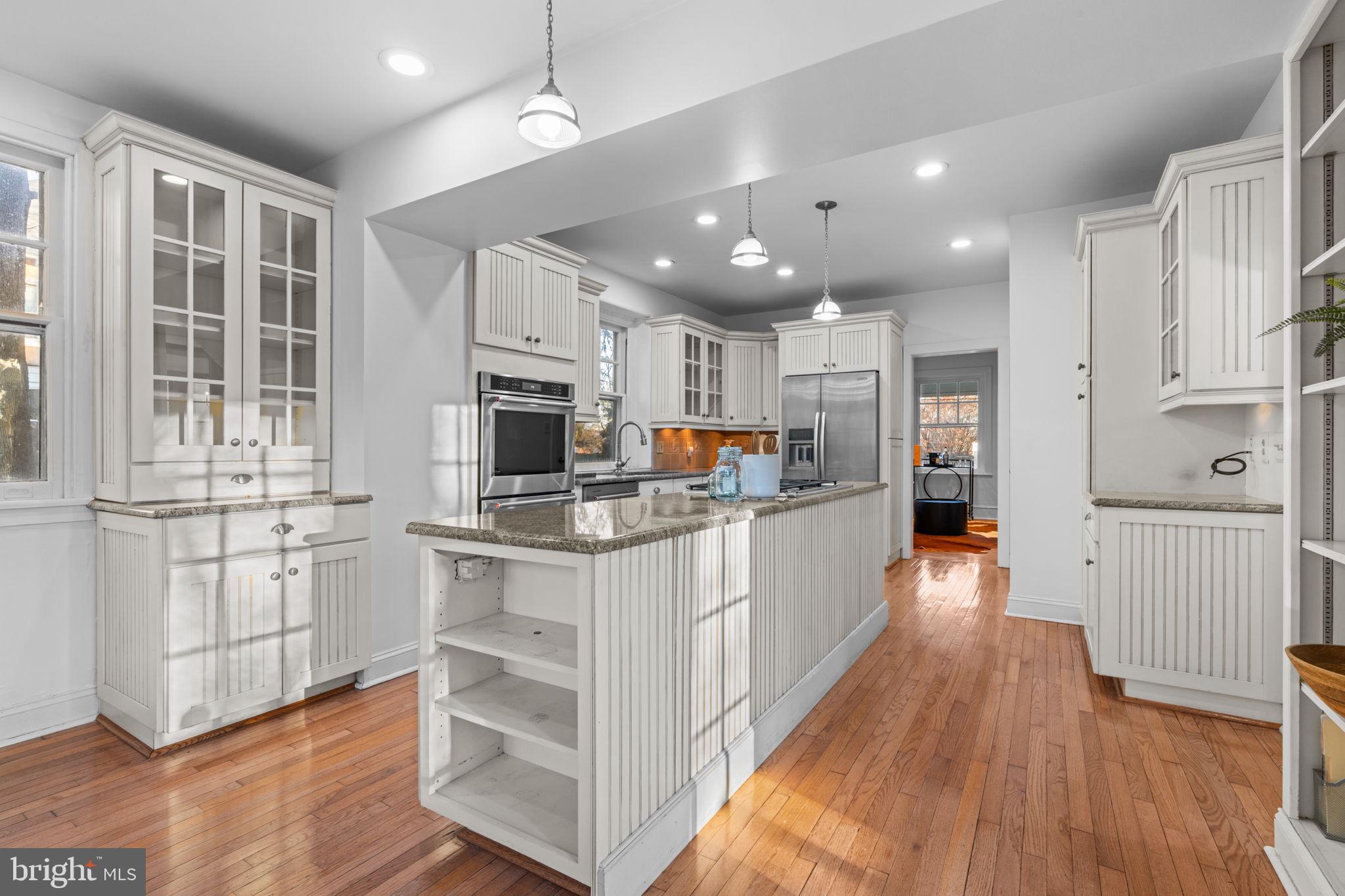 511 E WILLOW GROVE AVENUE