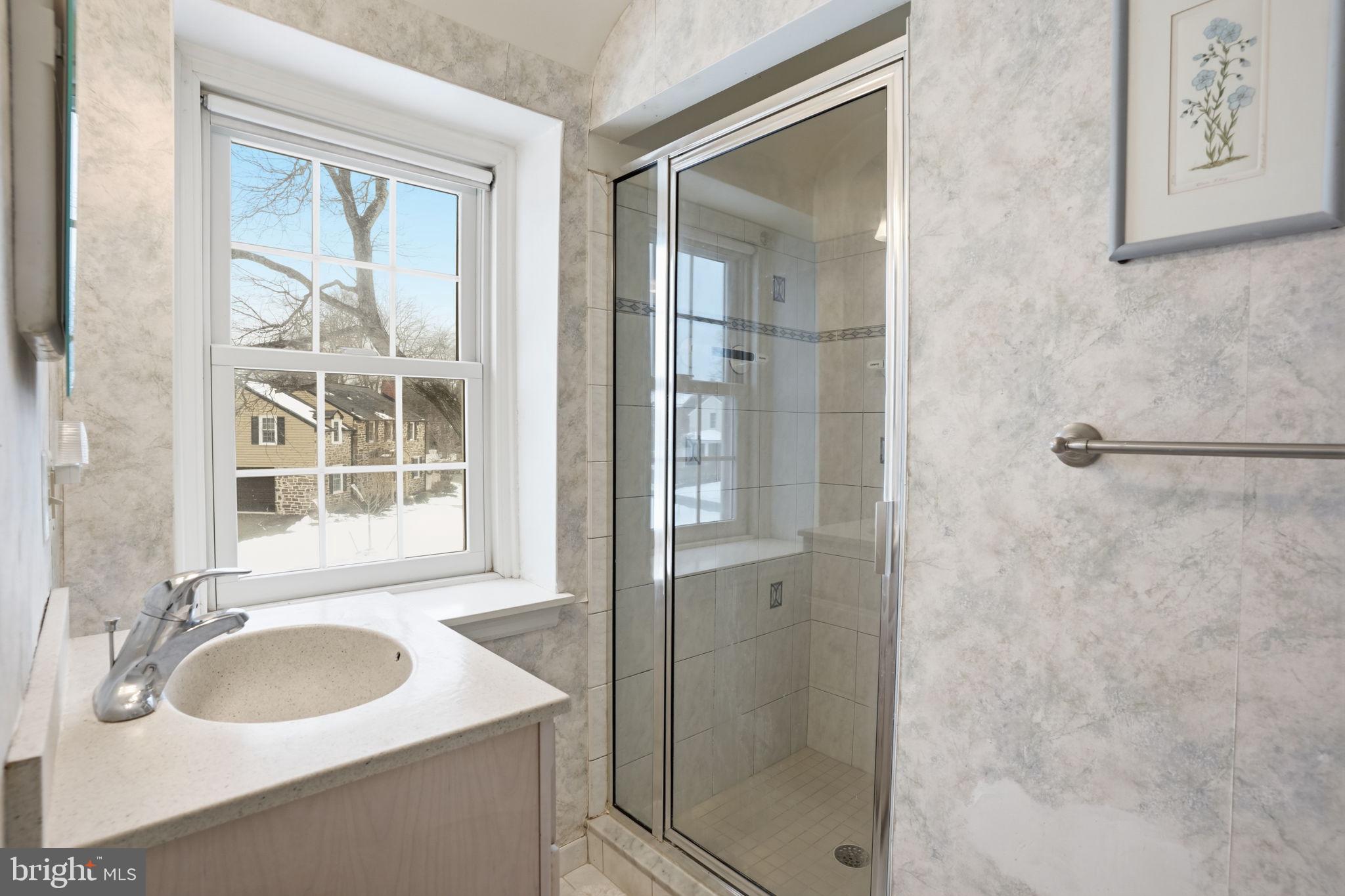 216 HEATHERWOOD ROAD