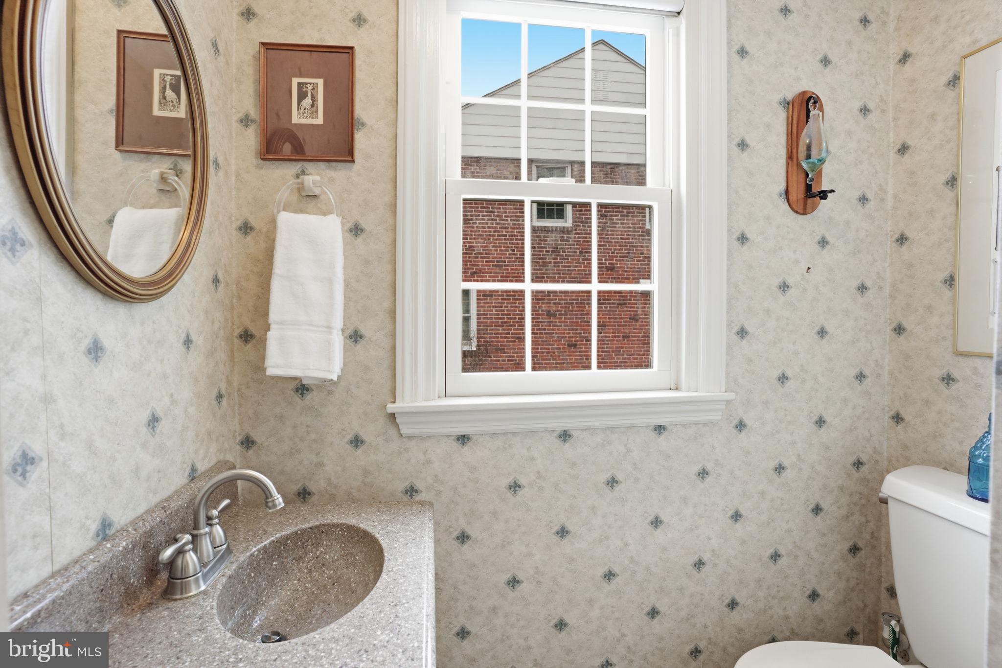 216 HEATHERWOOD ROAD