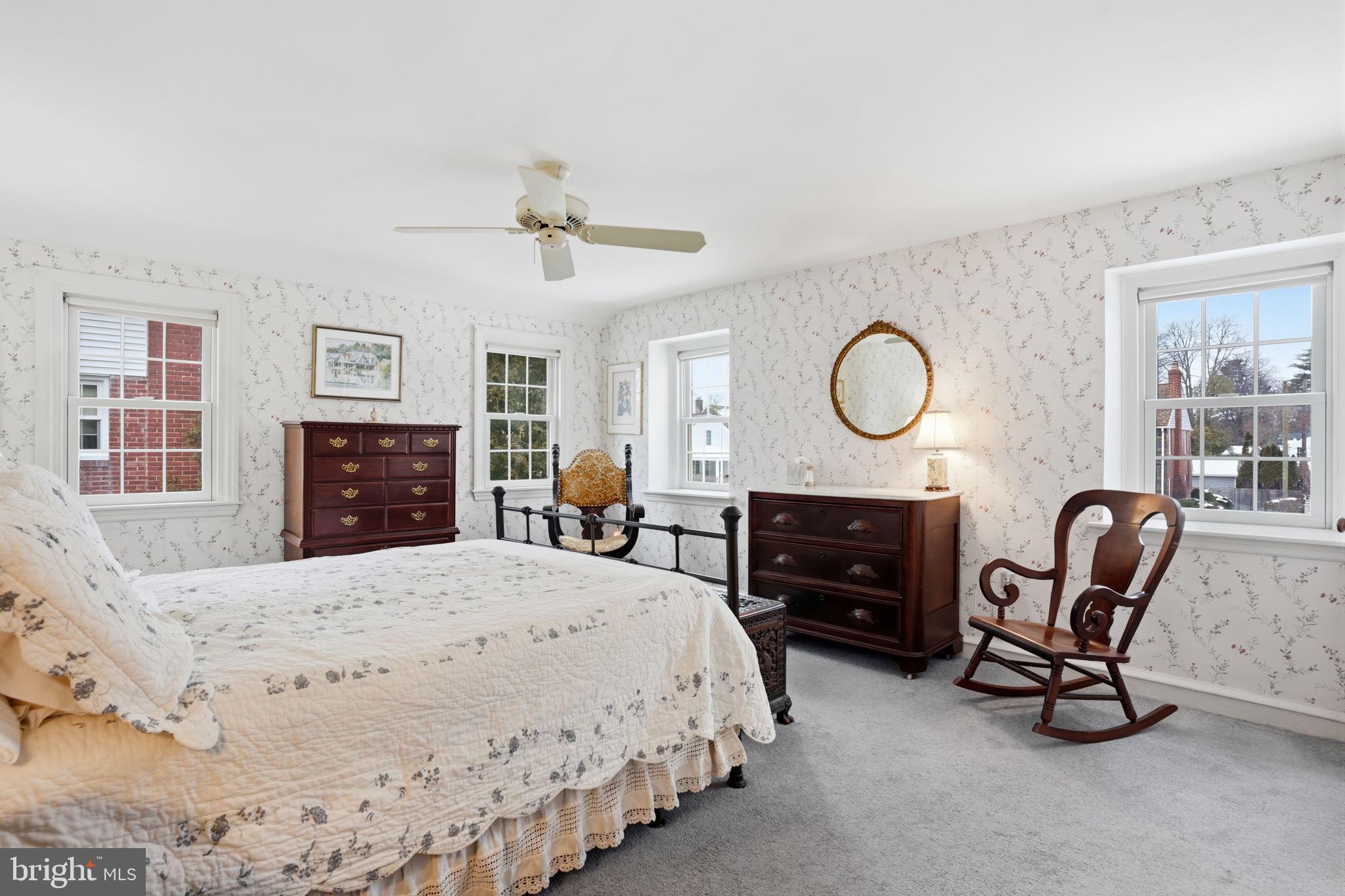 216 HEATHERWOOD ROAD