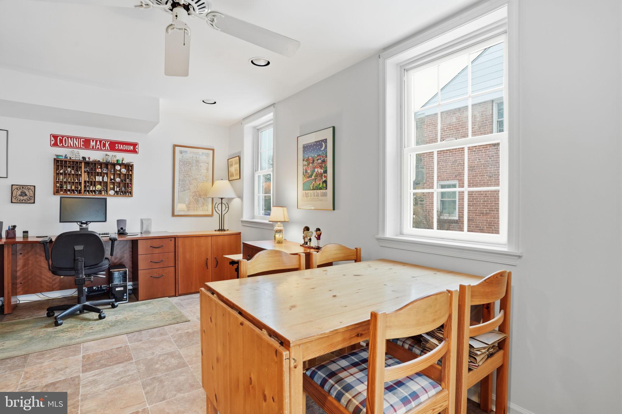 216 HEATHERWOOD ROAD