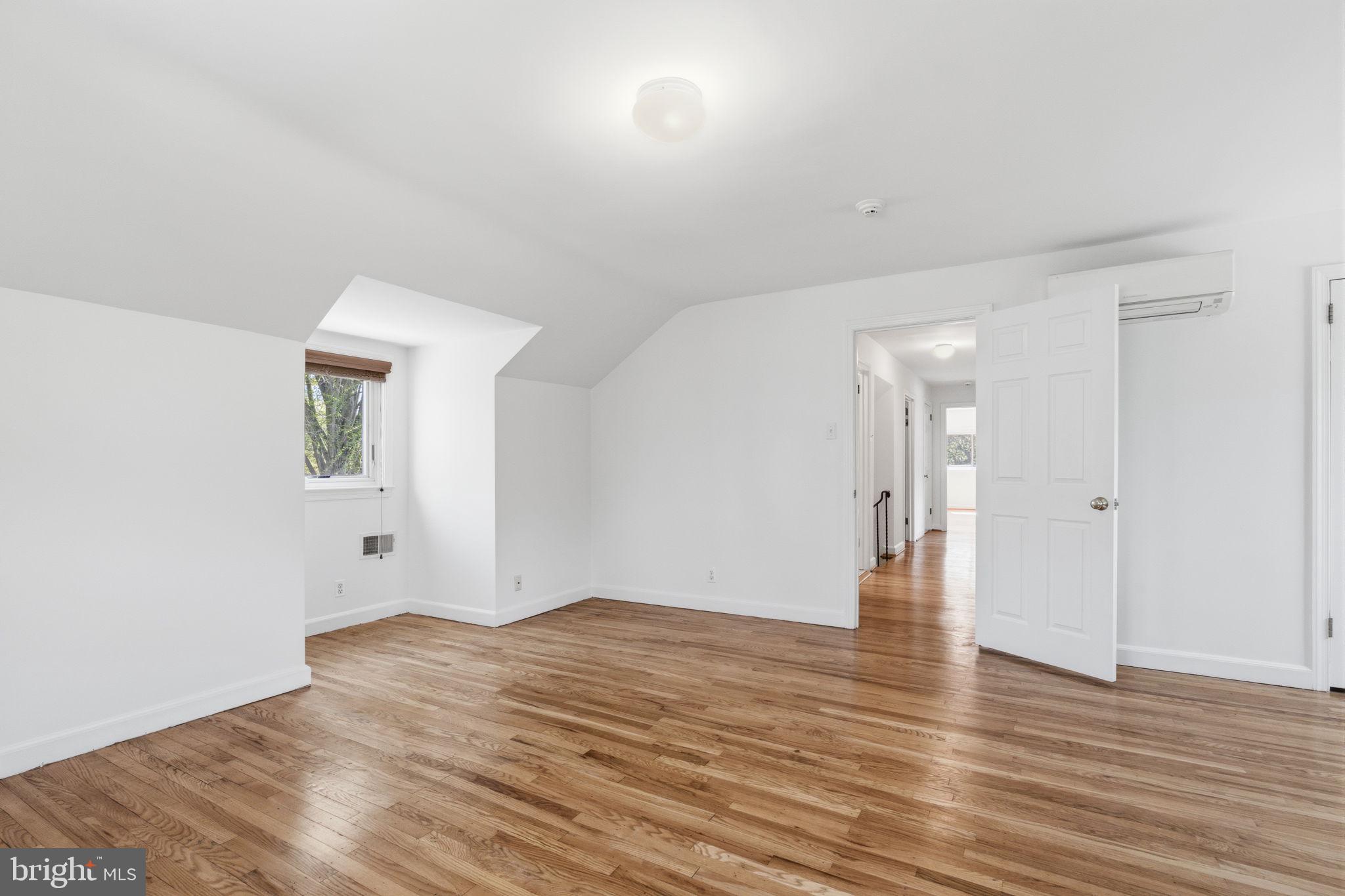 101 LLANBERRIS ROAD