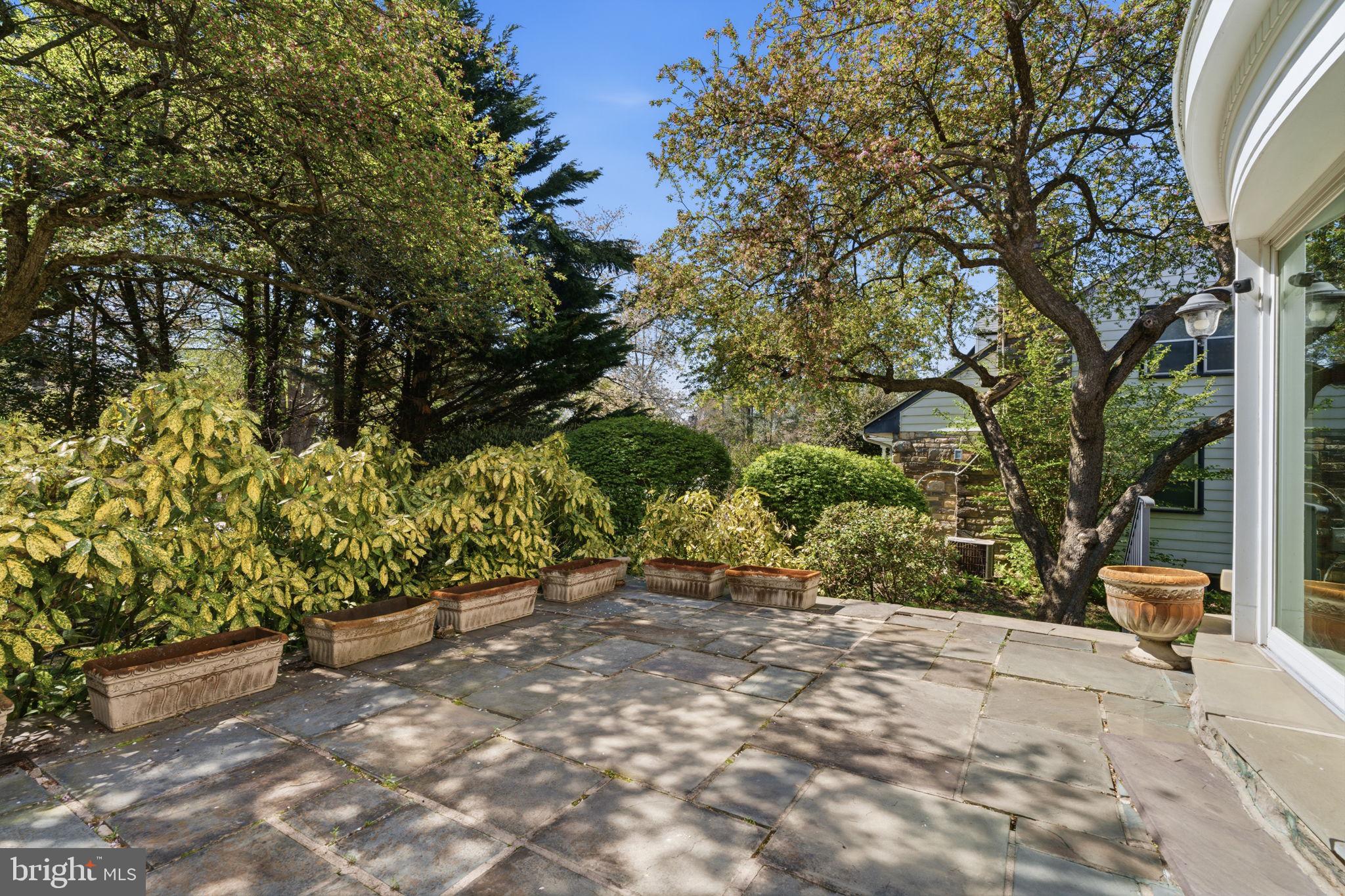 101 LLANBERRIS ROAD