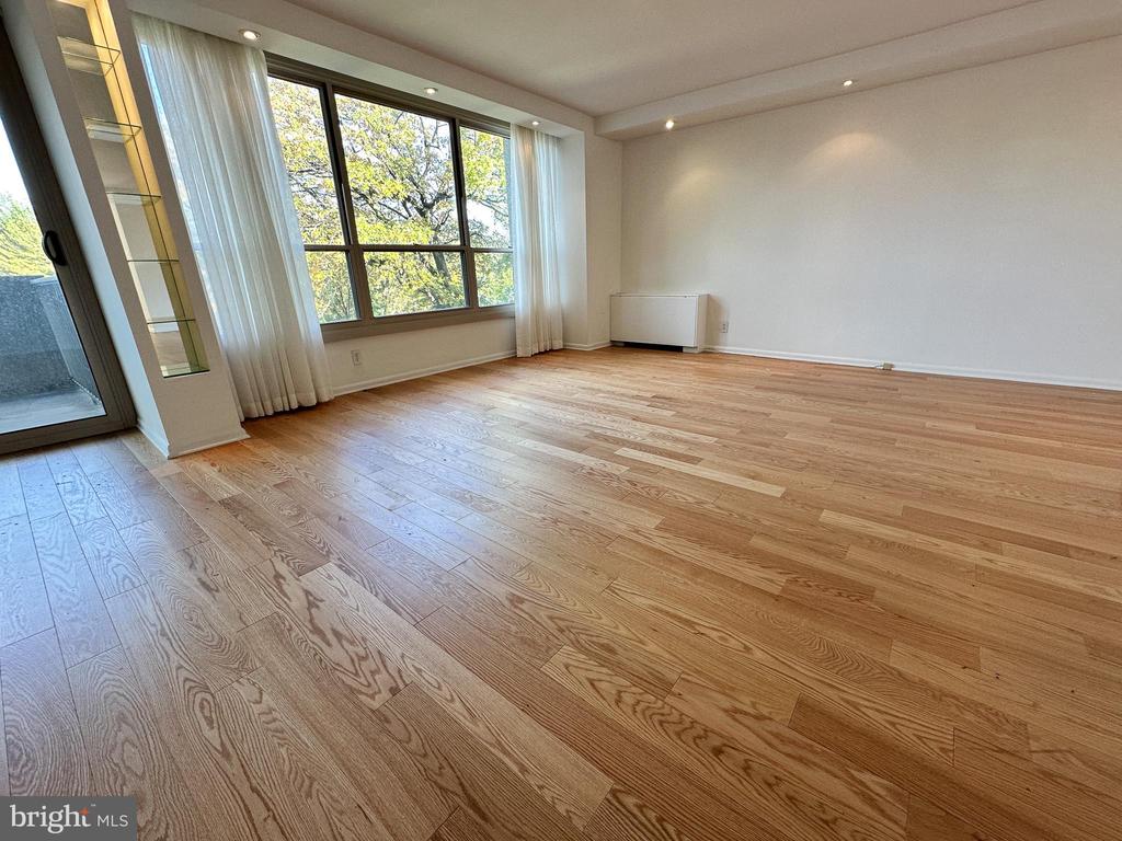 1001 CITY AVENUE W-405