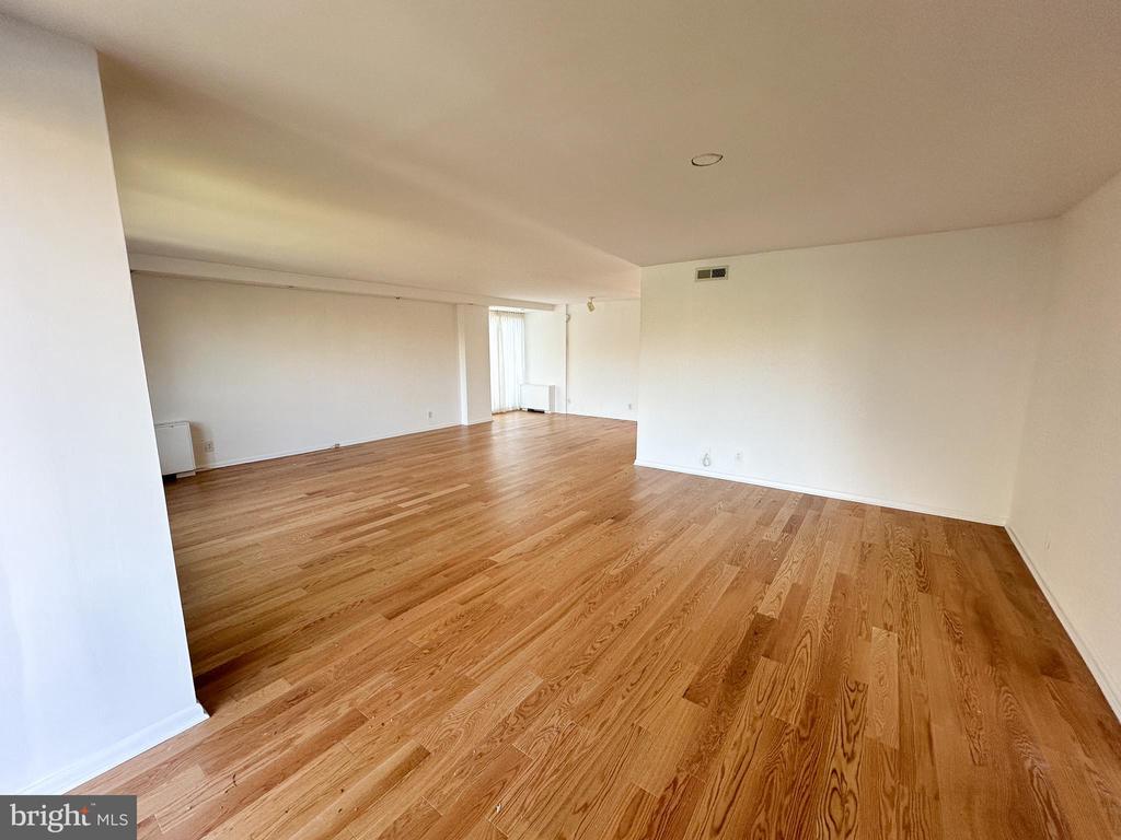 1001 CITY AVENUE W-405