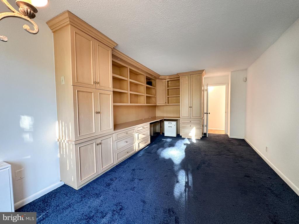 1001 CITY AVENUE W-405