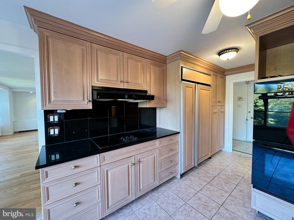 1001 CITY AVENUE W-405