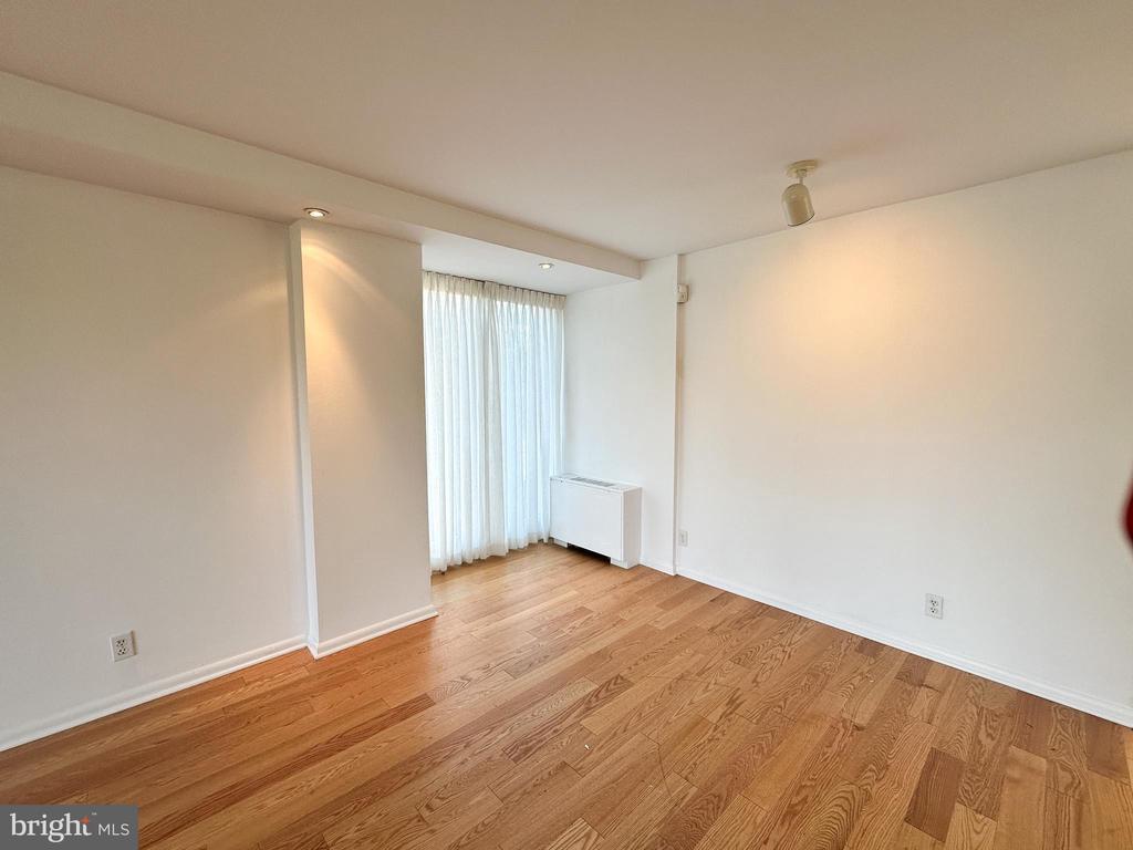 1001 CITY AVENUE W-405