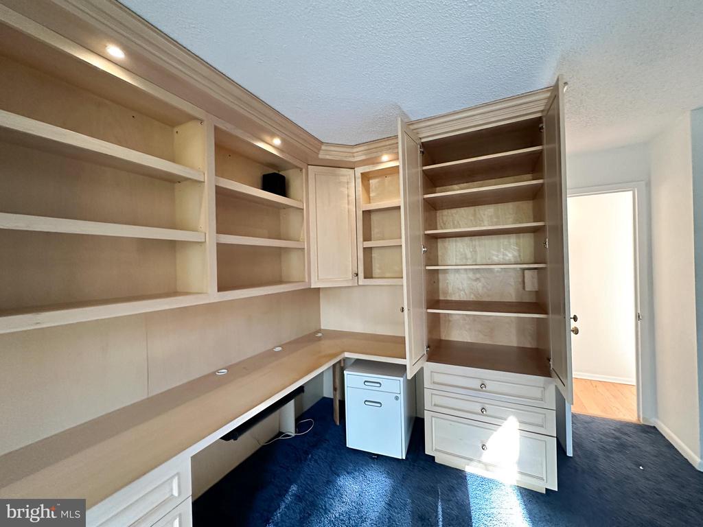1001 CITY AVENUE W-405