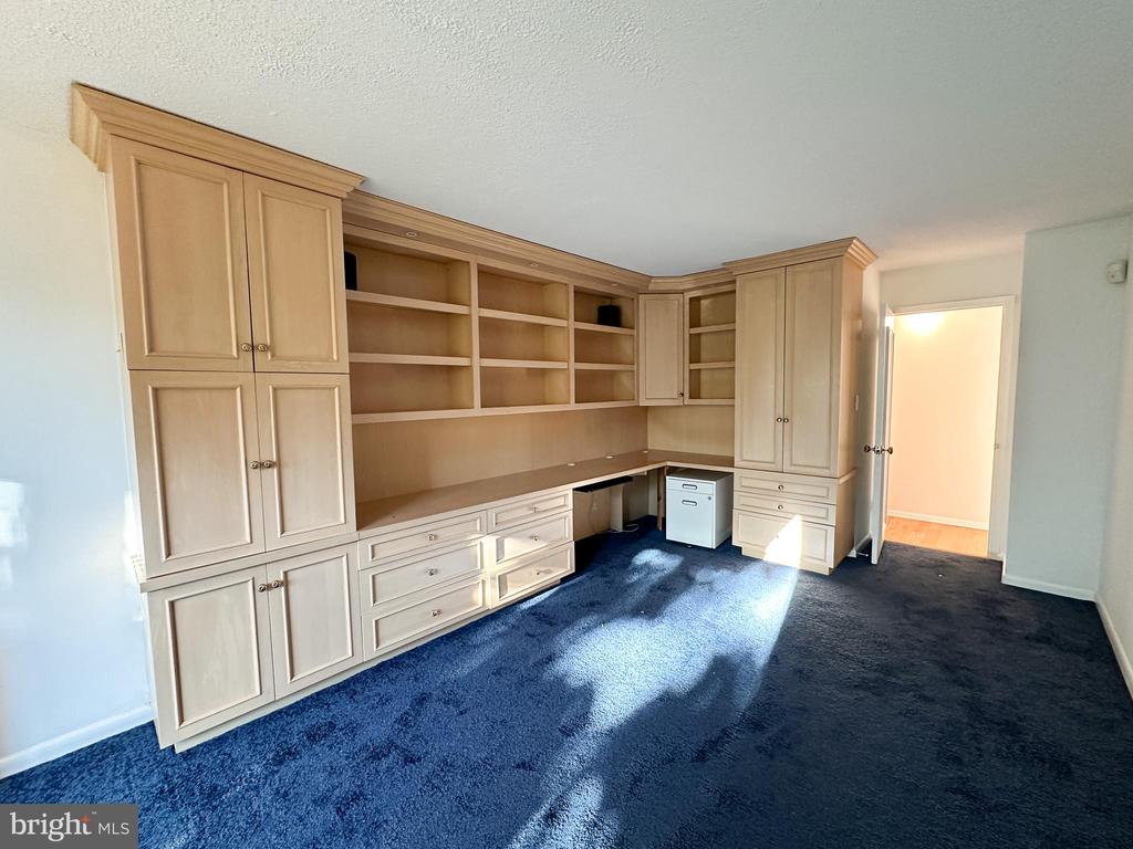 1001 CITY AVENUE W-405