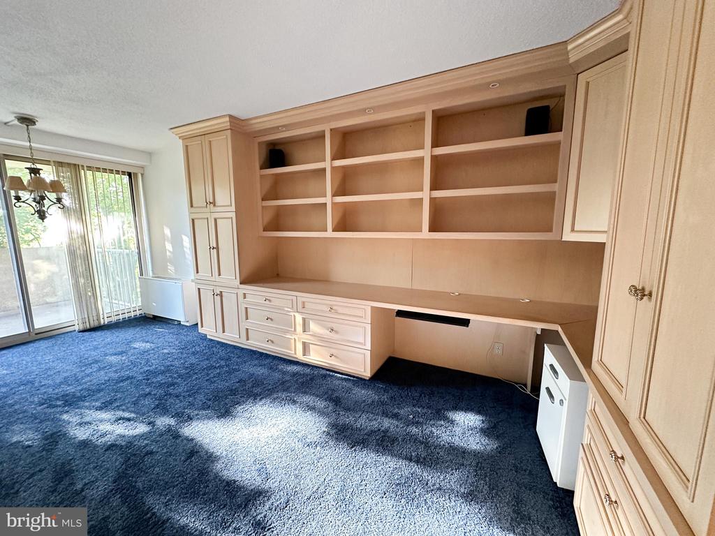 1001 CITY AVENUE W-405