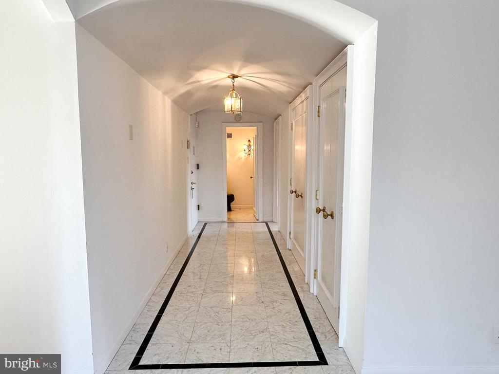 1001 CITY AVENUE W-405
