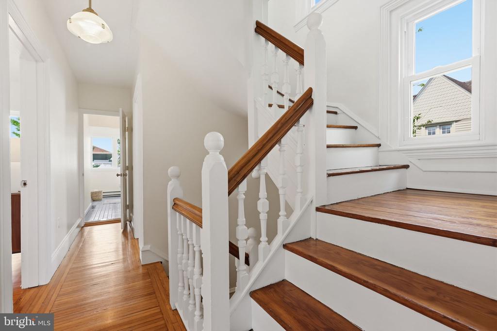 104 GRAYLING AVENUE