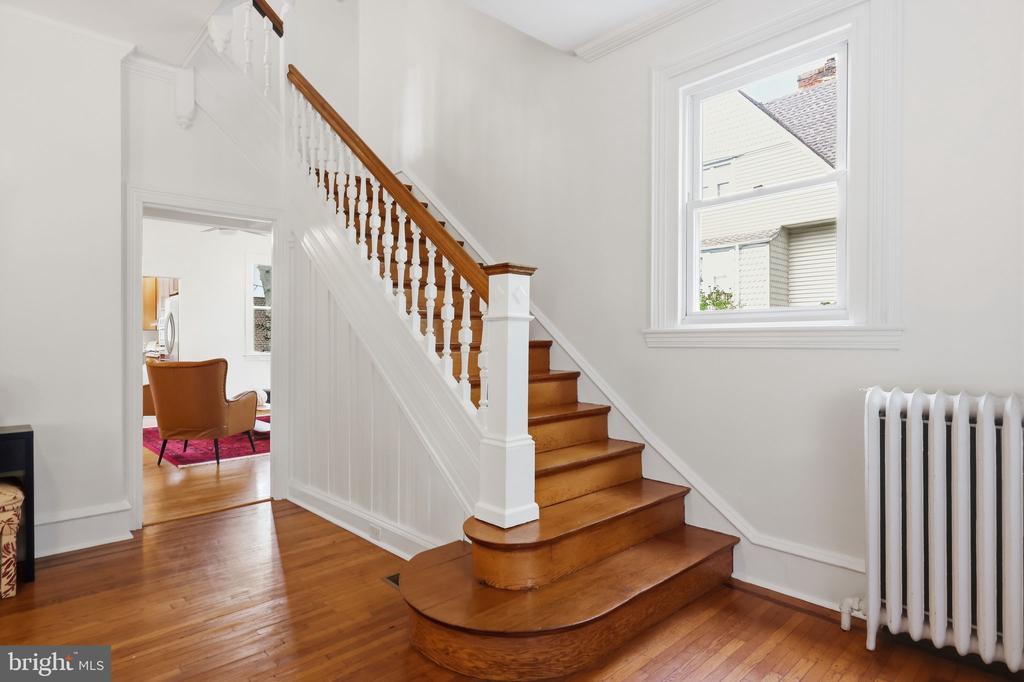 104 GRAYLING AVENUE