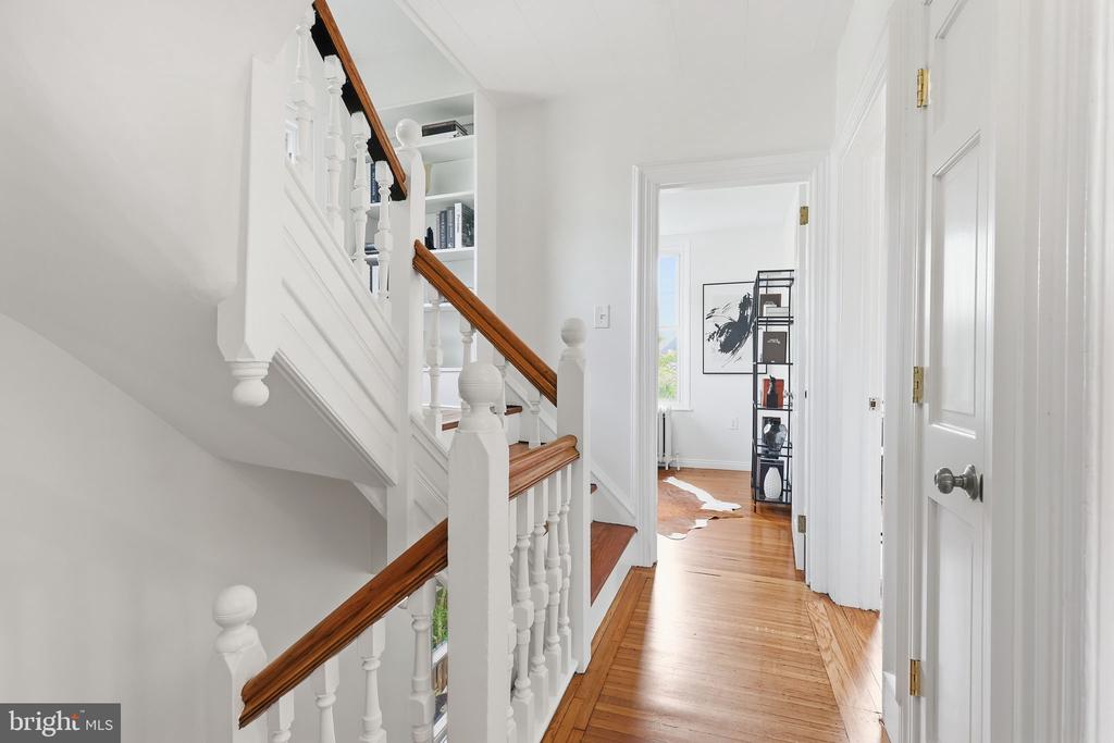 104 GRAYLING AVENUE