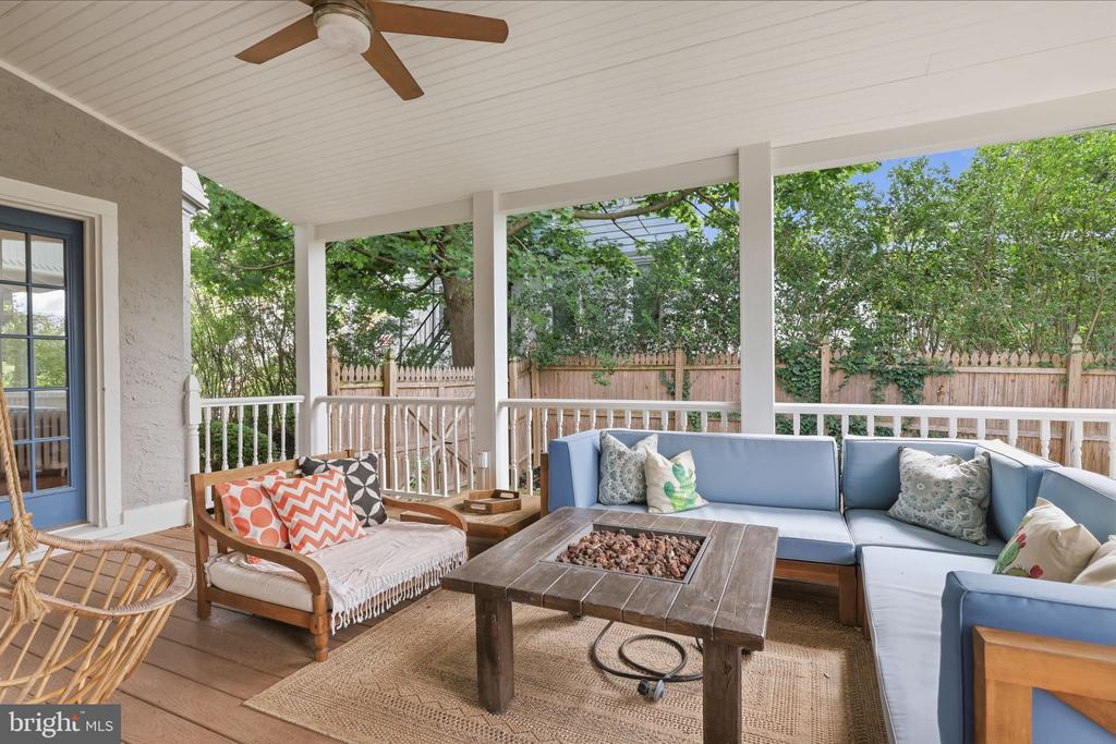 104 GRAYLING AVENUE