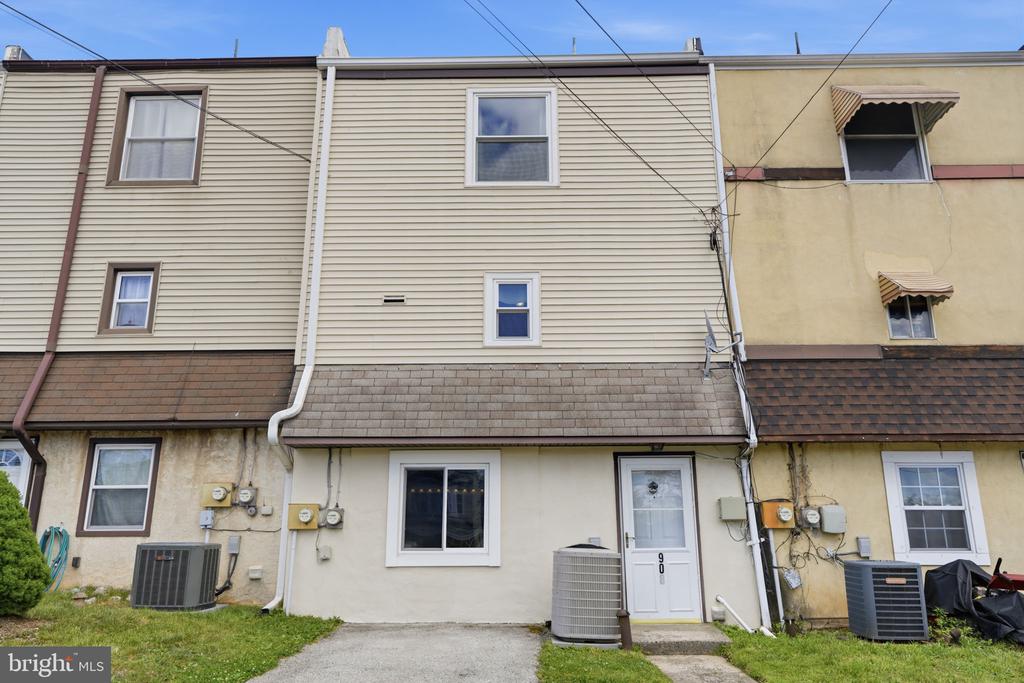 908 GREEN STREET