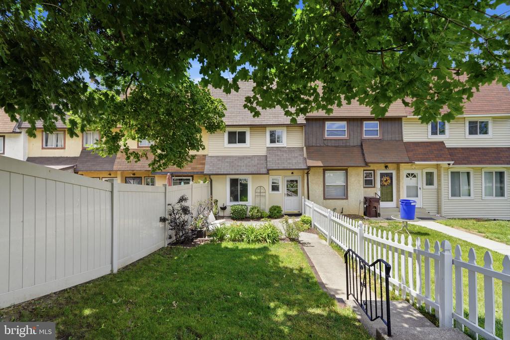 908 GREEN STREET