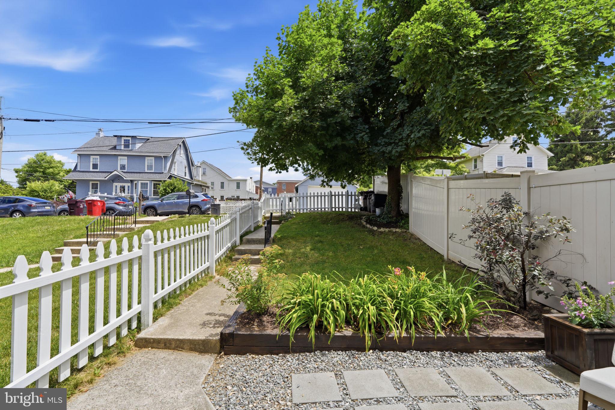908 GREEN STREET