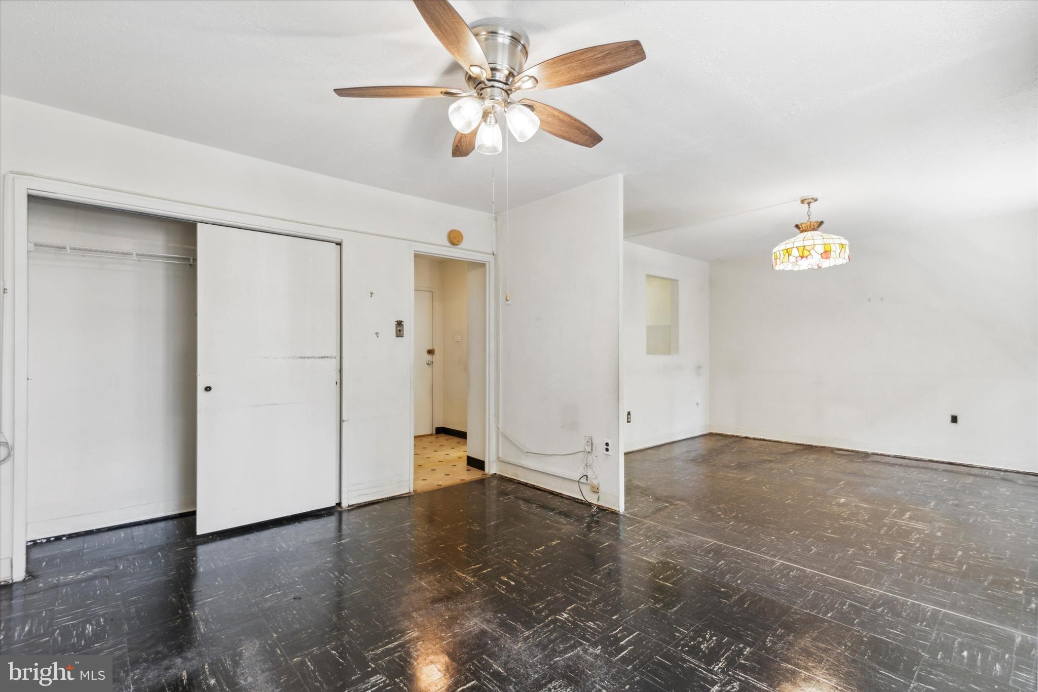 118 S 21st STREET Unit: 212-213