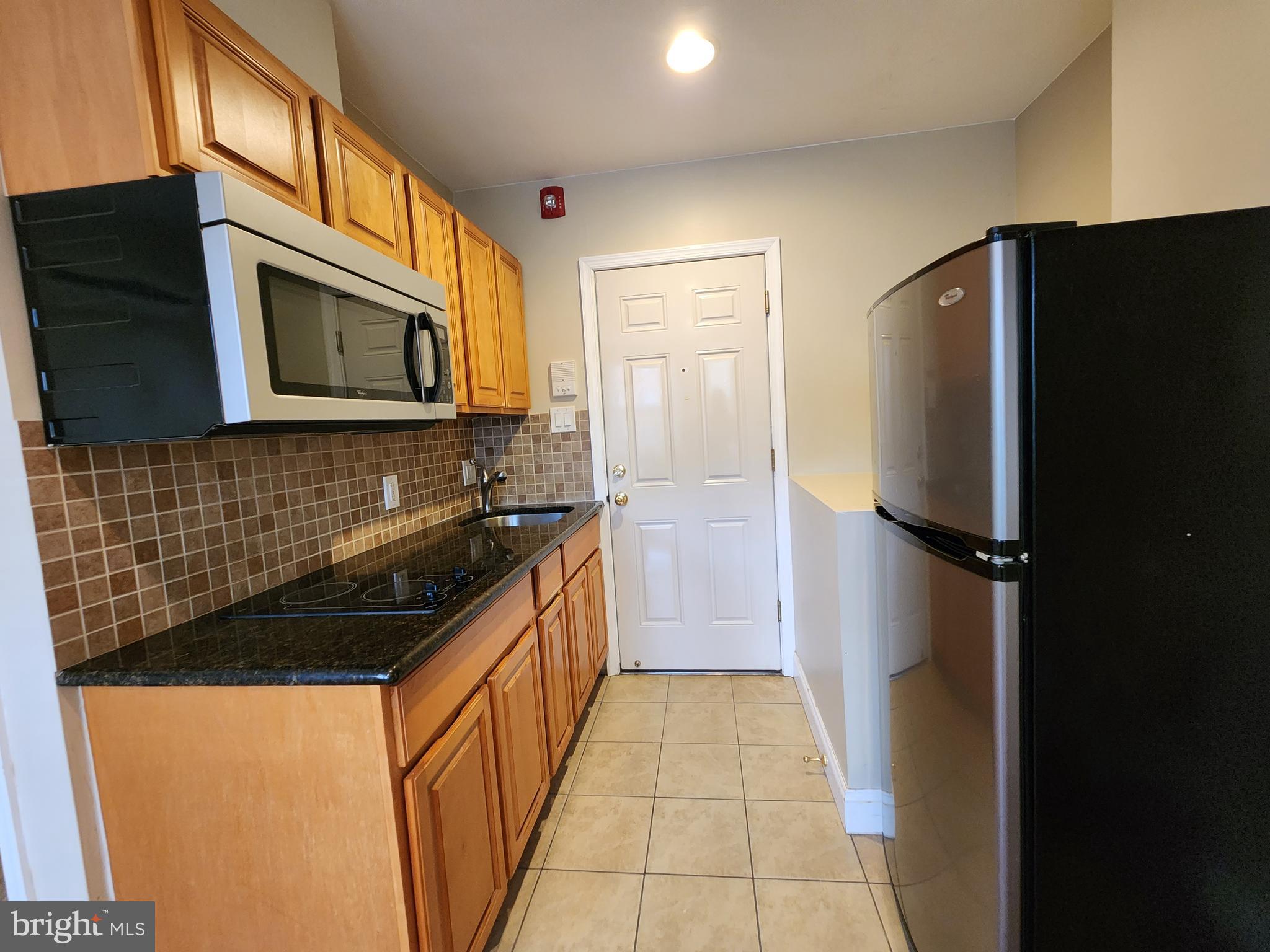 4516 Walnut STREET
