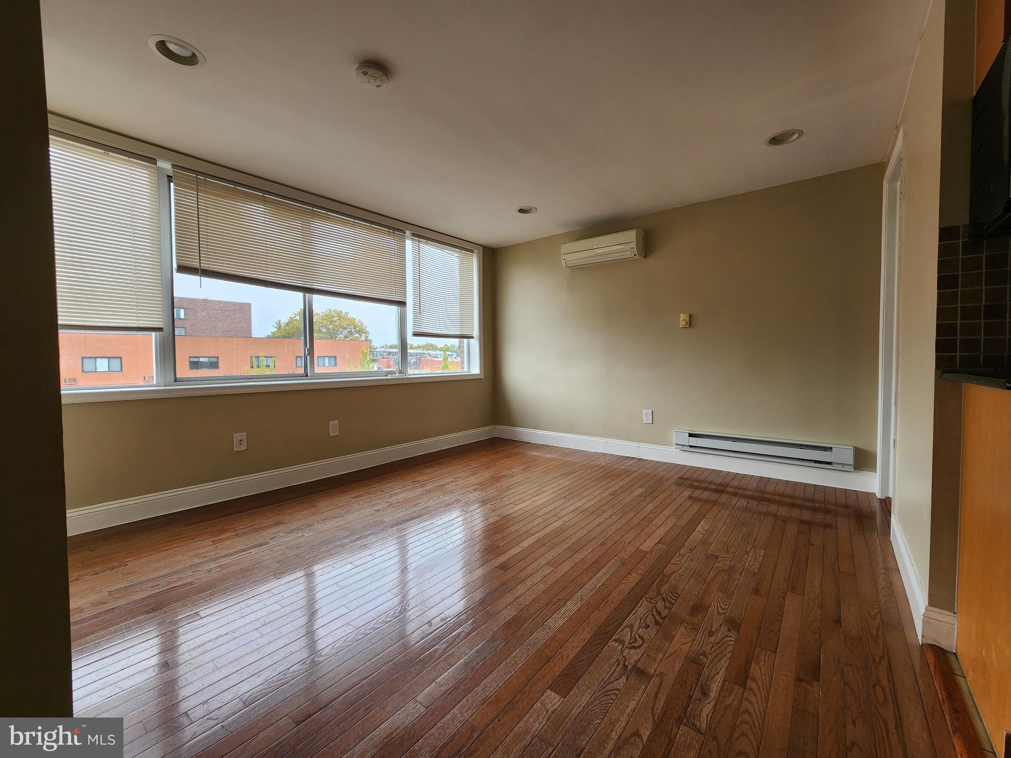 4516 Walnut STREET