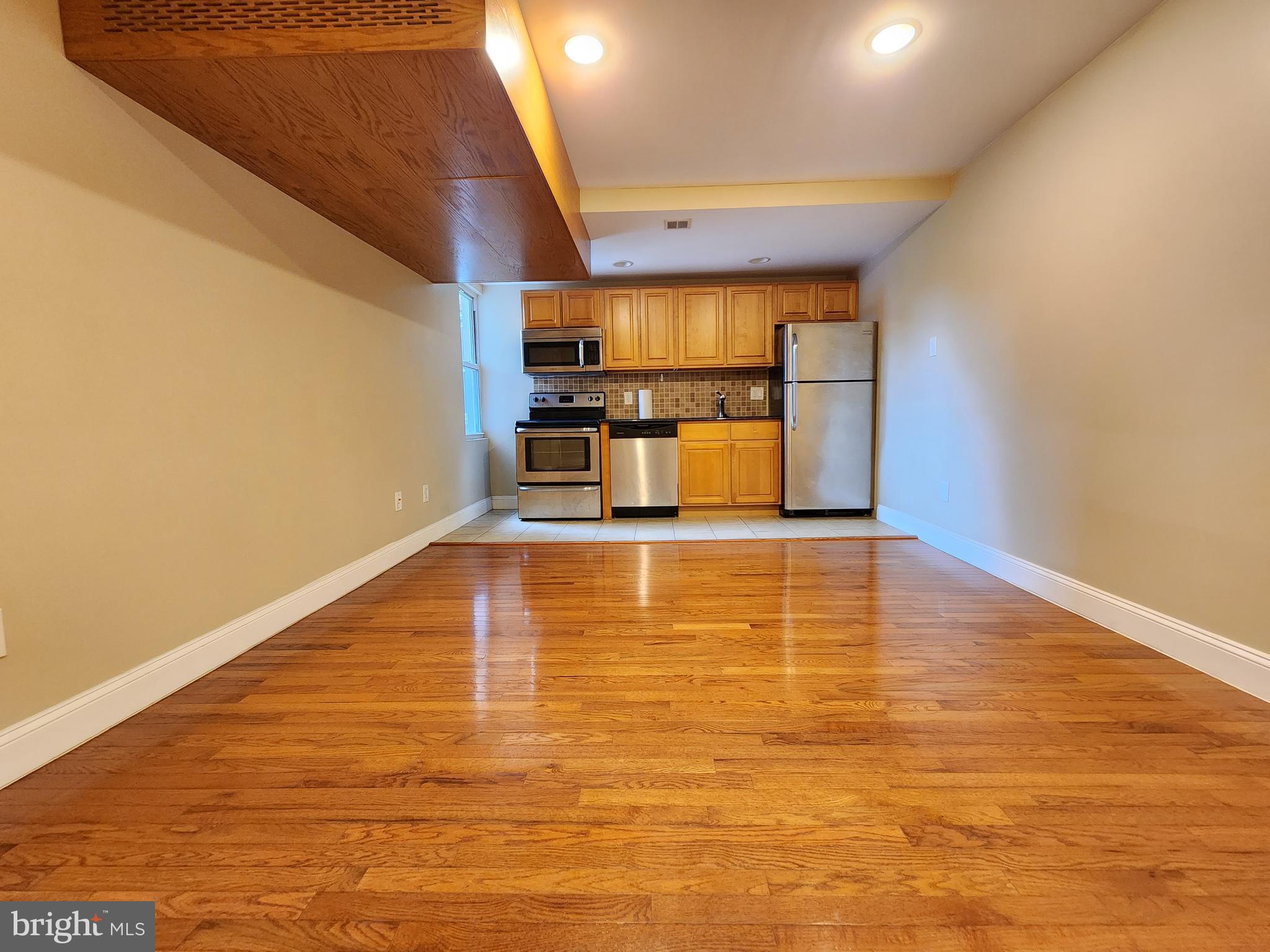 4516 Walnut STREET