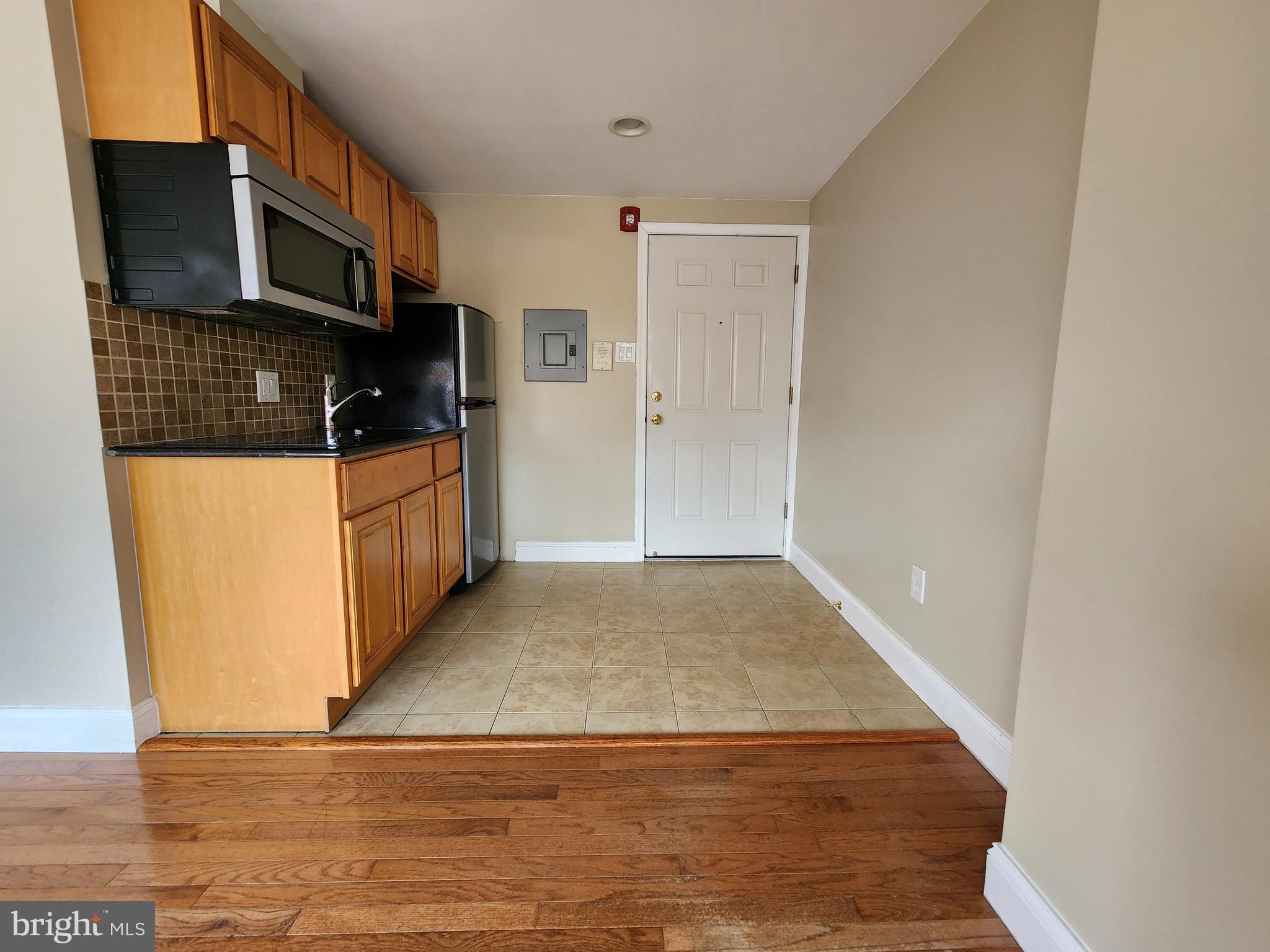4516 Walnut STREET