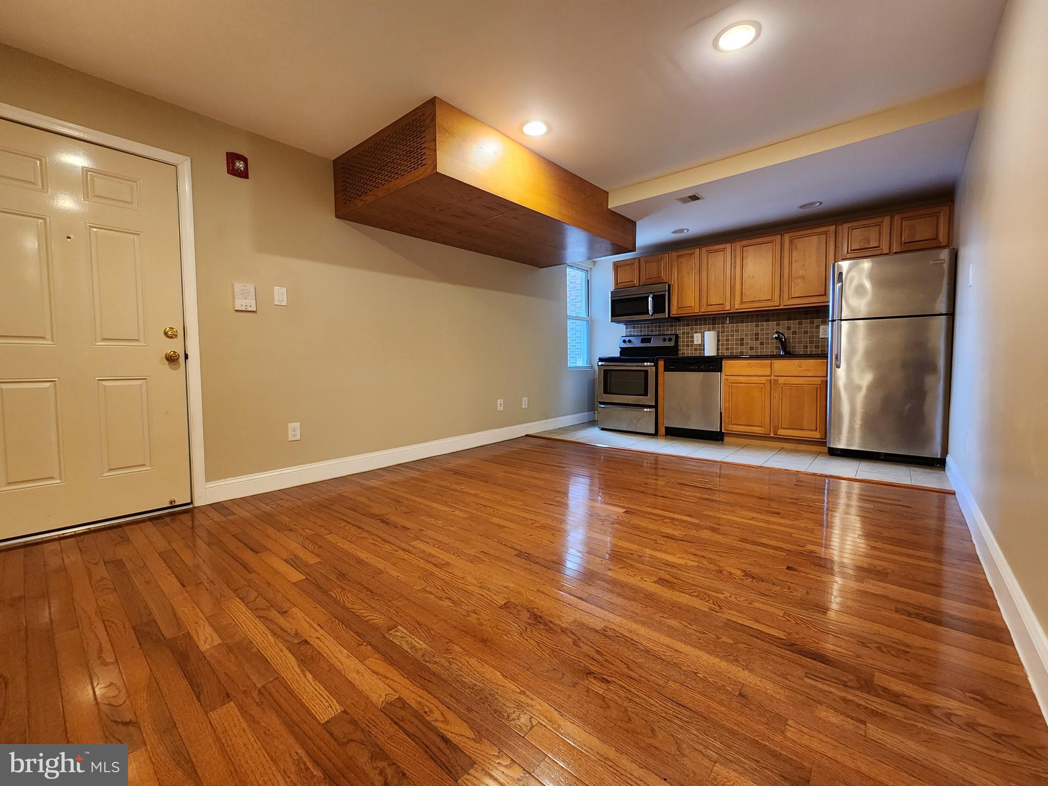 4516 Walnut STREET