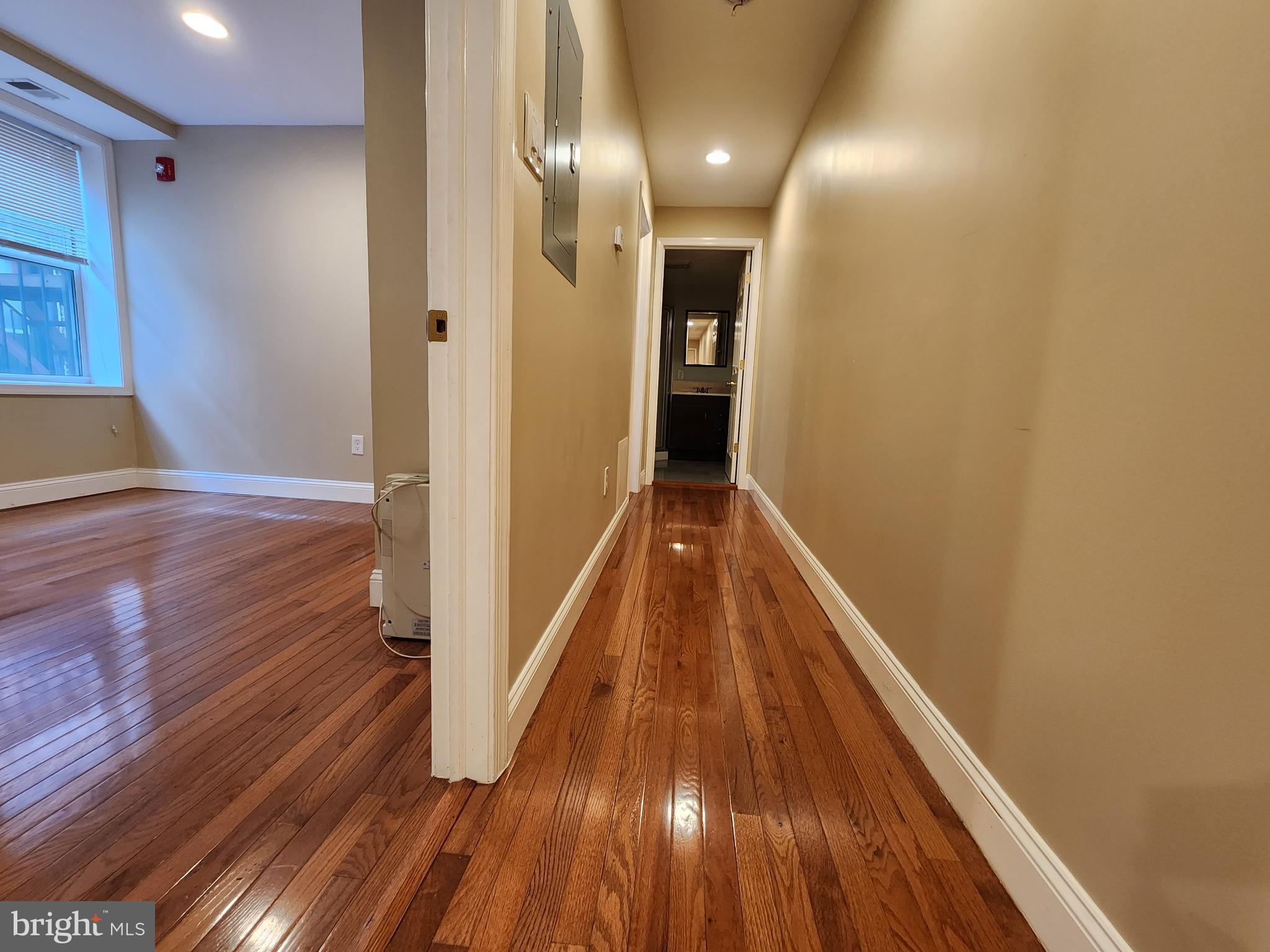4516 Walnut STREET