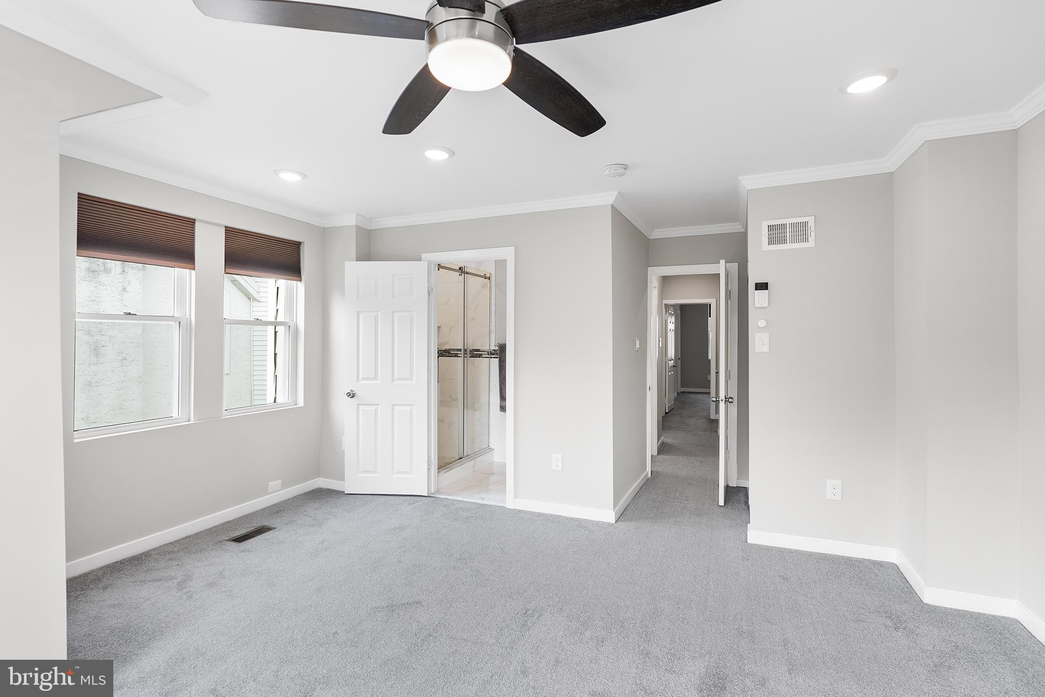 851 E Rittenhouse St