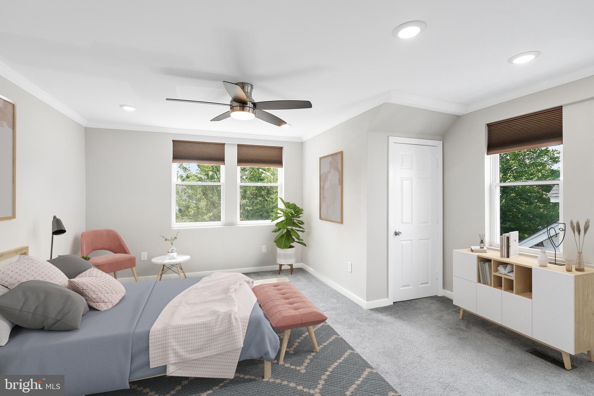 851 E Rittenhouse St