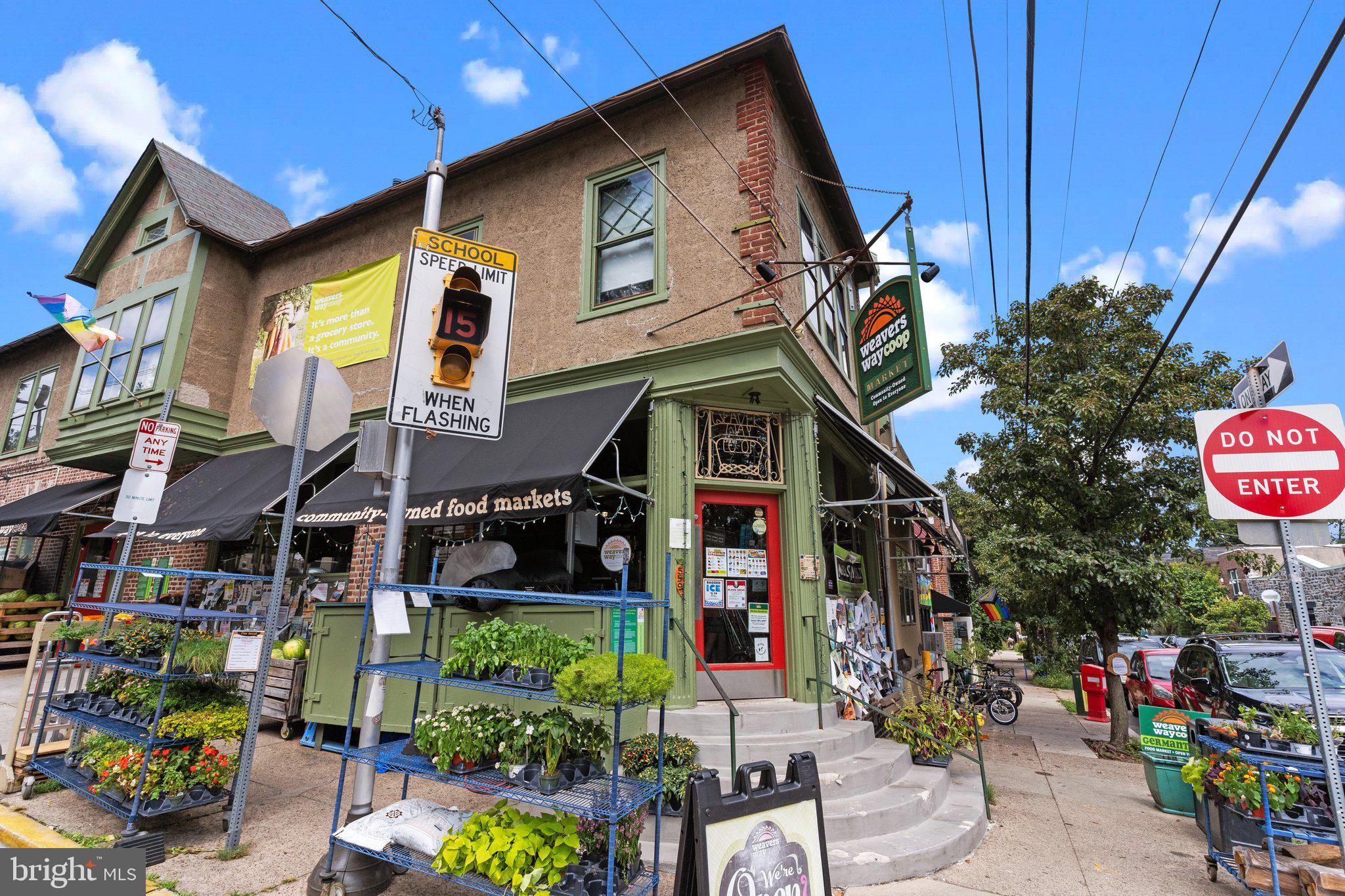 520-28 Carpenter Ln #2f