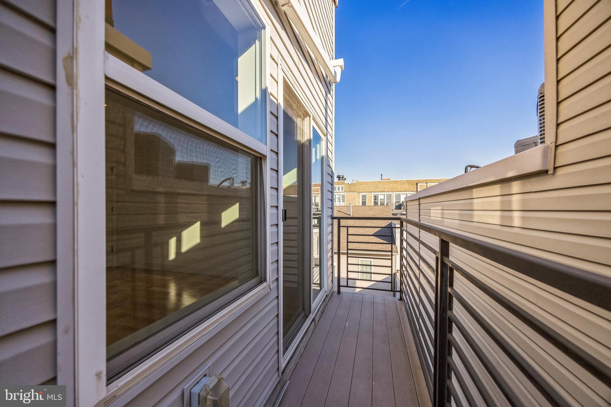 614 W MASTER STREET 2