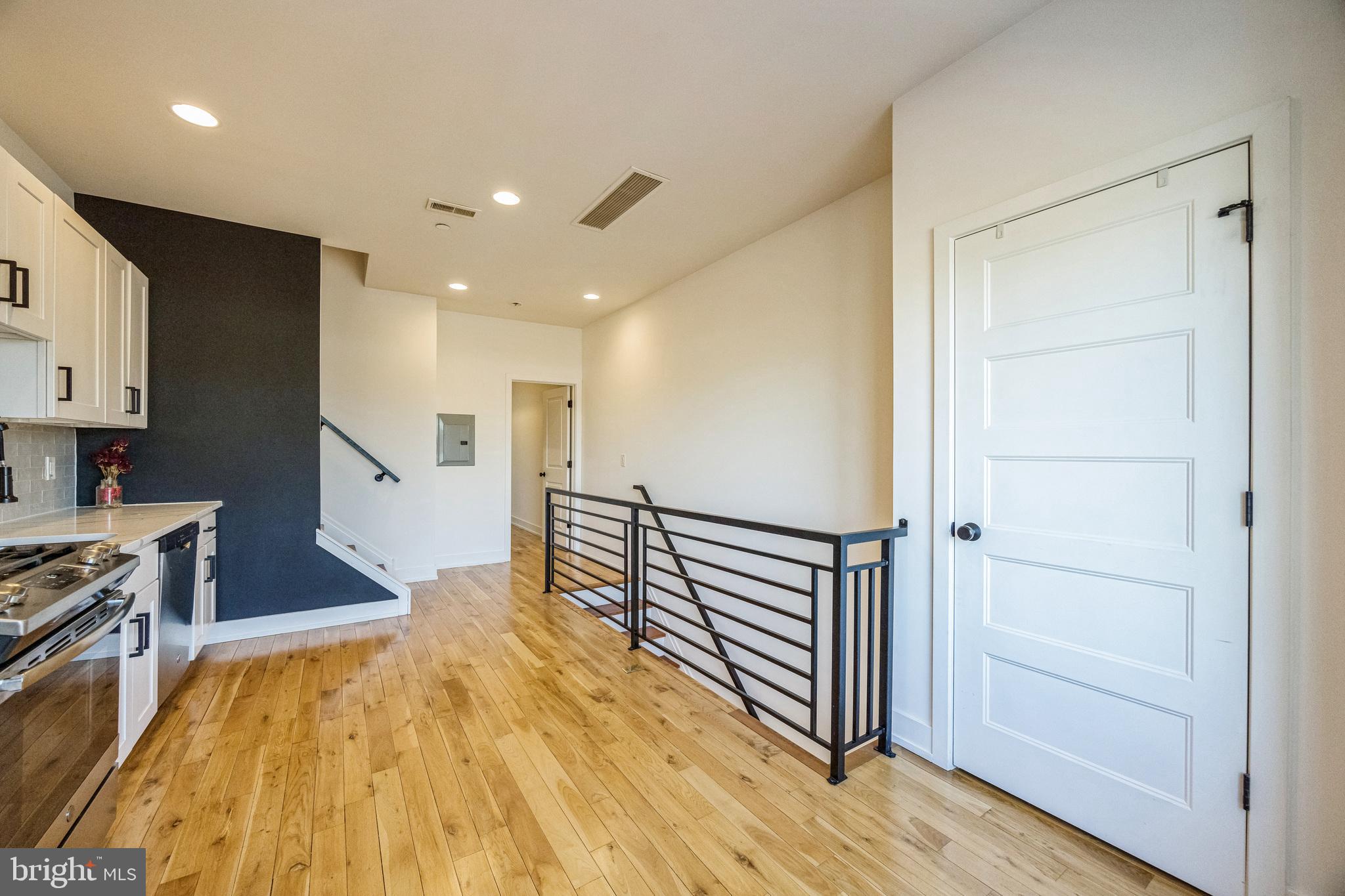 614 W MASTER STREET 2