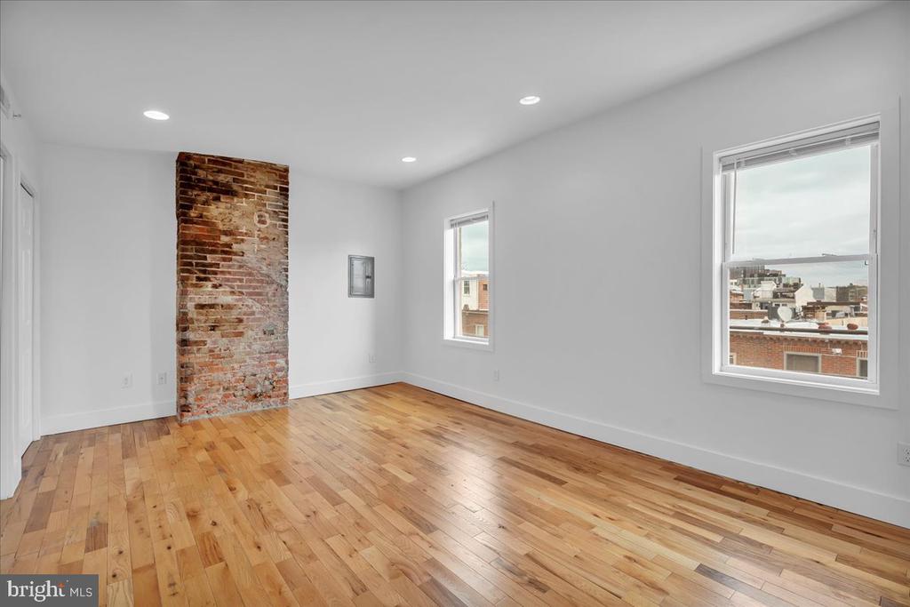 1014 N 4TH STREET