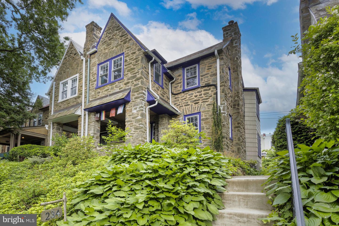 234 W Durand St