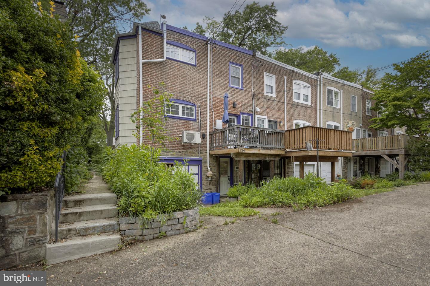 234 W Durand St
