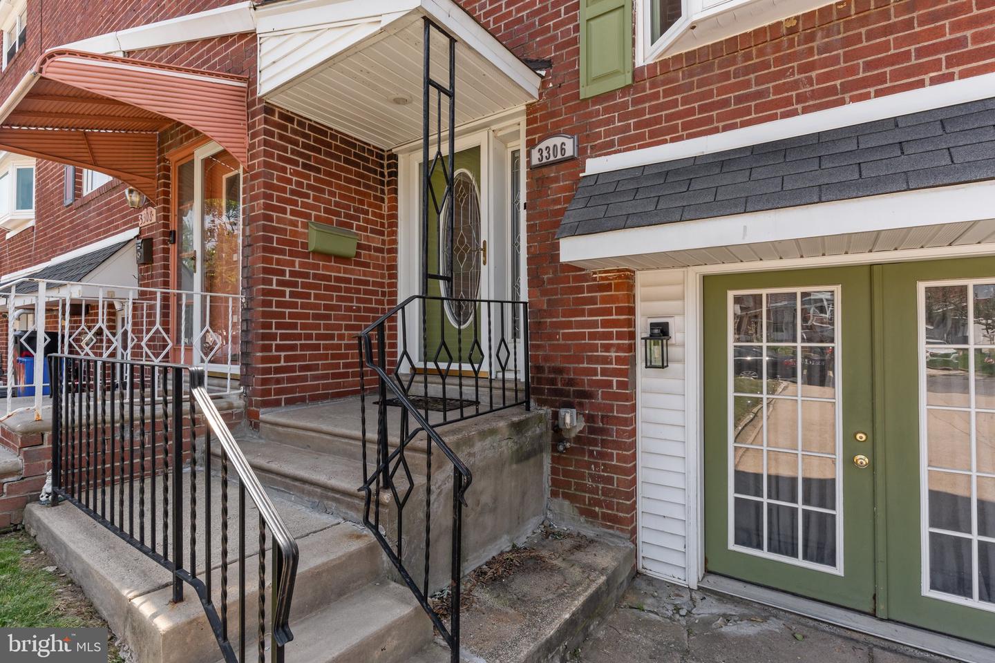 3306 Fairdale Rd