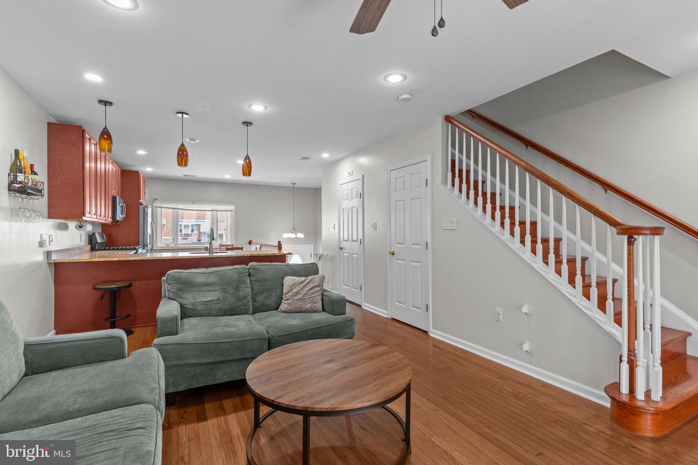 3306 Fairdale Rd