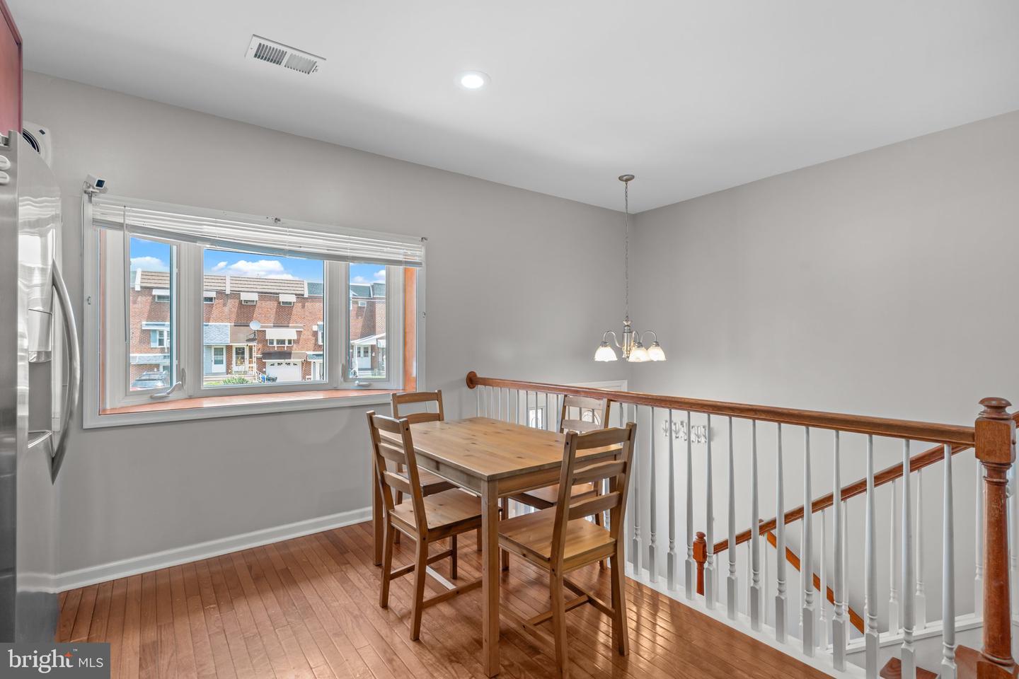 3306 Fairdale Rd